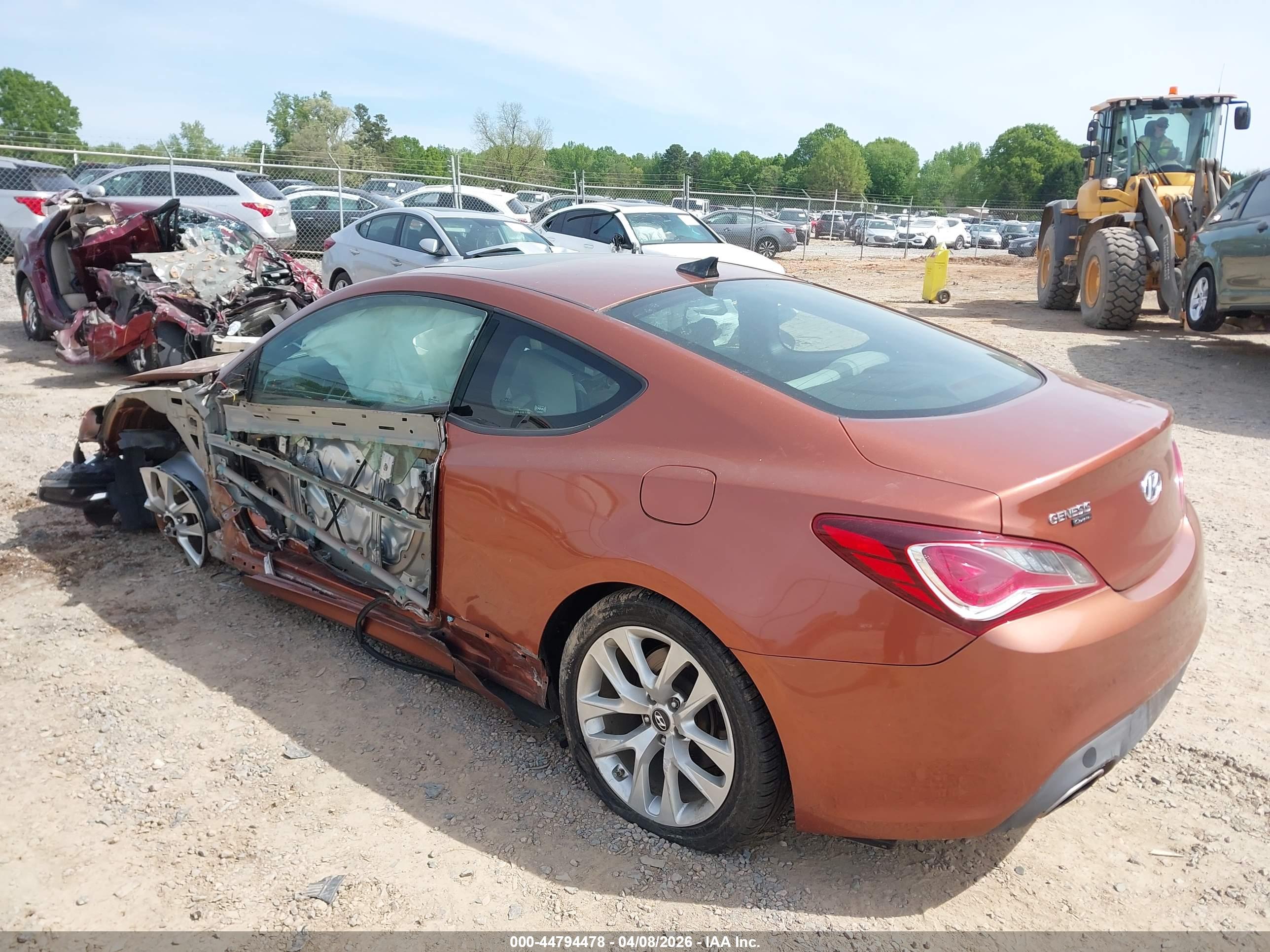 HYUNDAI GENESIS image 3