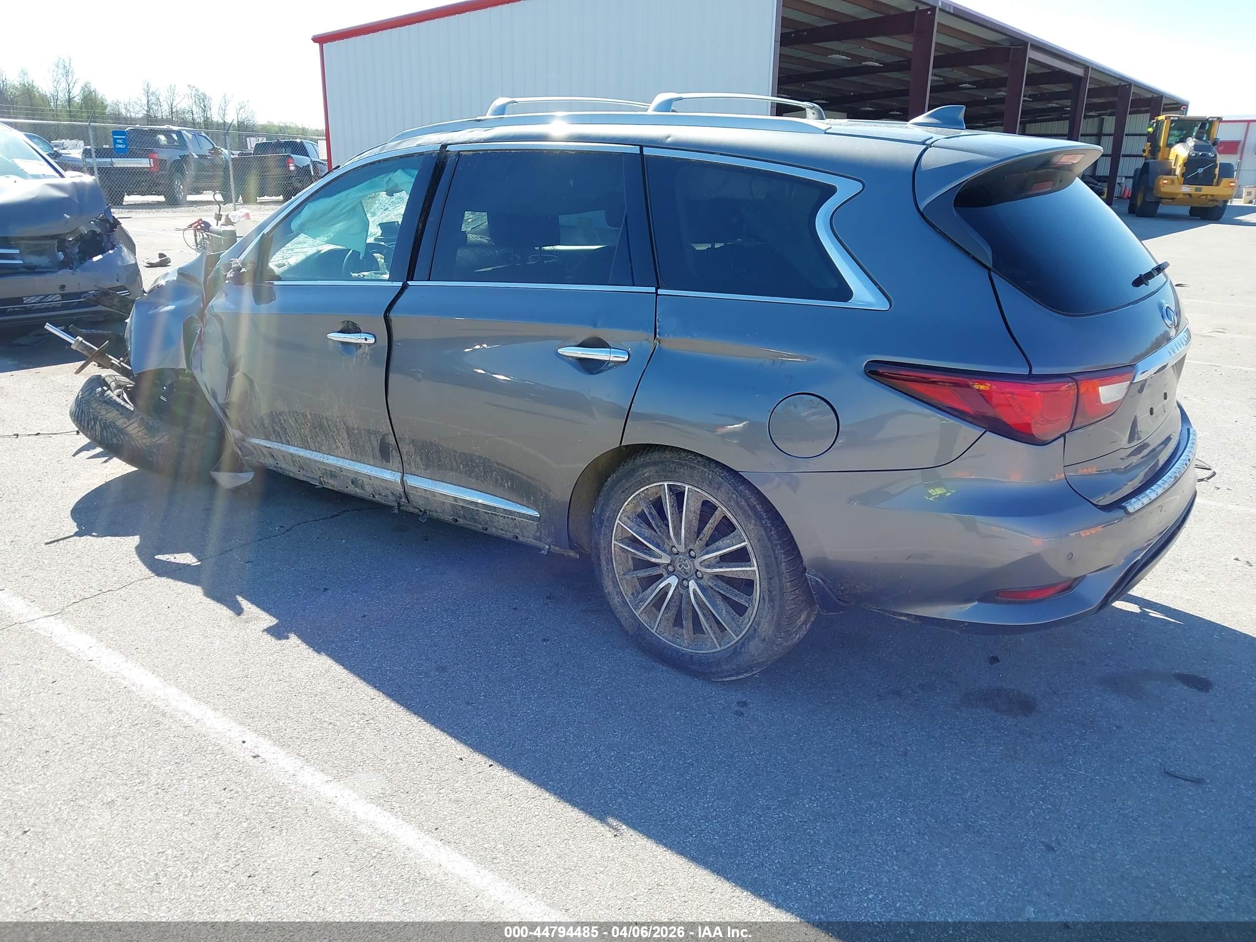 INFINITI QX60 image 3