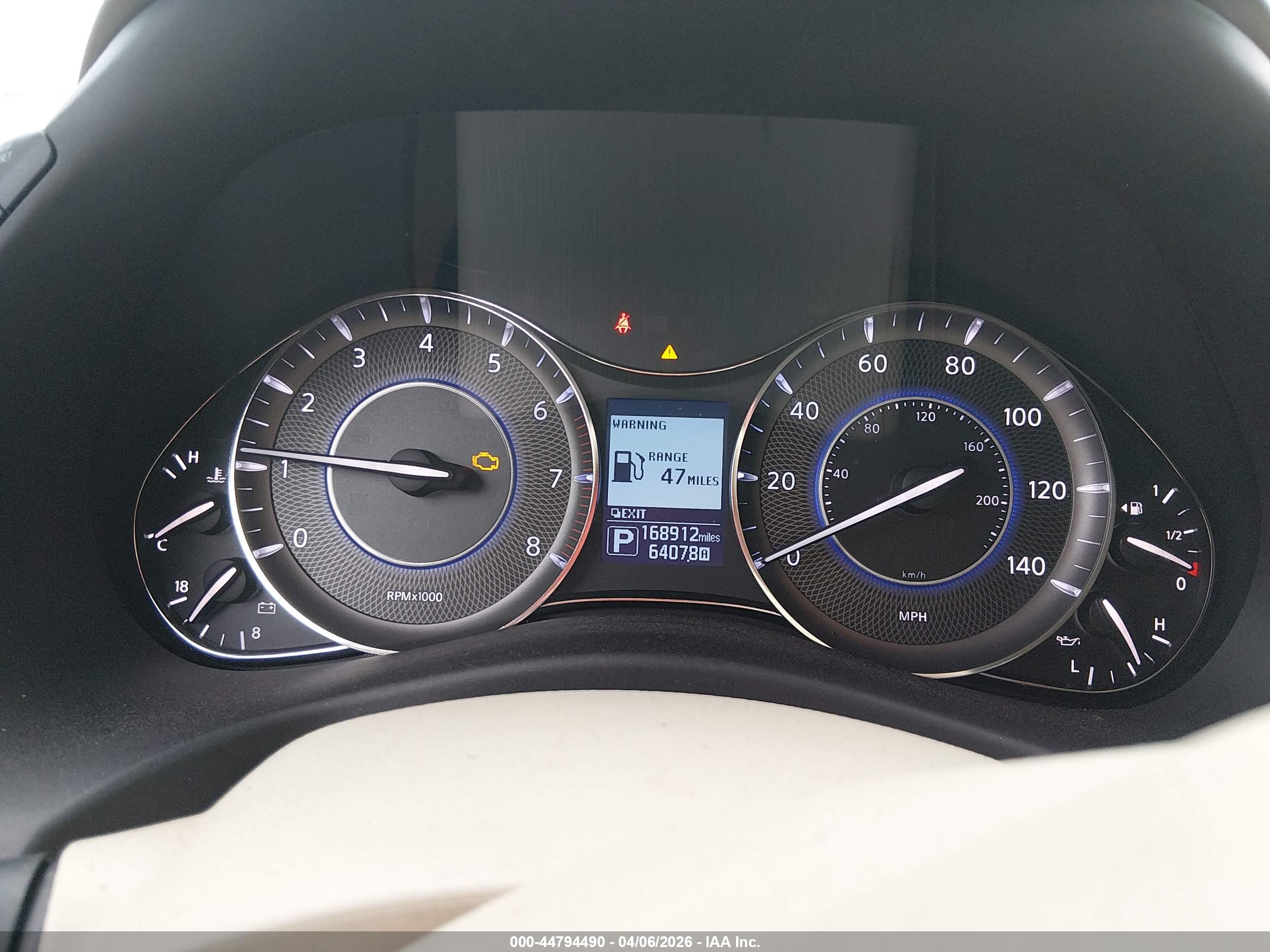 INFINITI QX80 image 7
