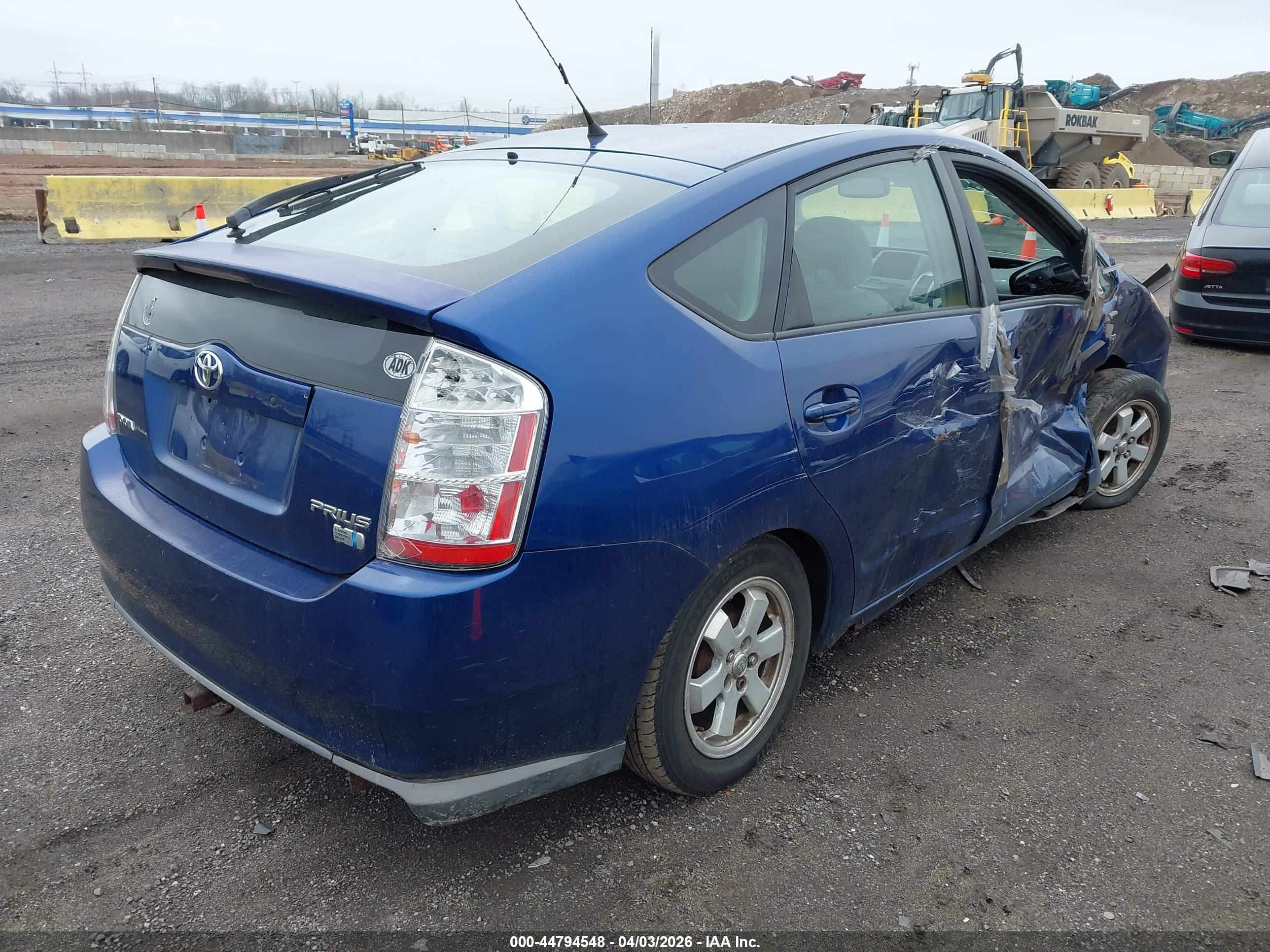 TOYOTA PRIUS image 4