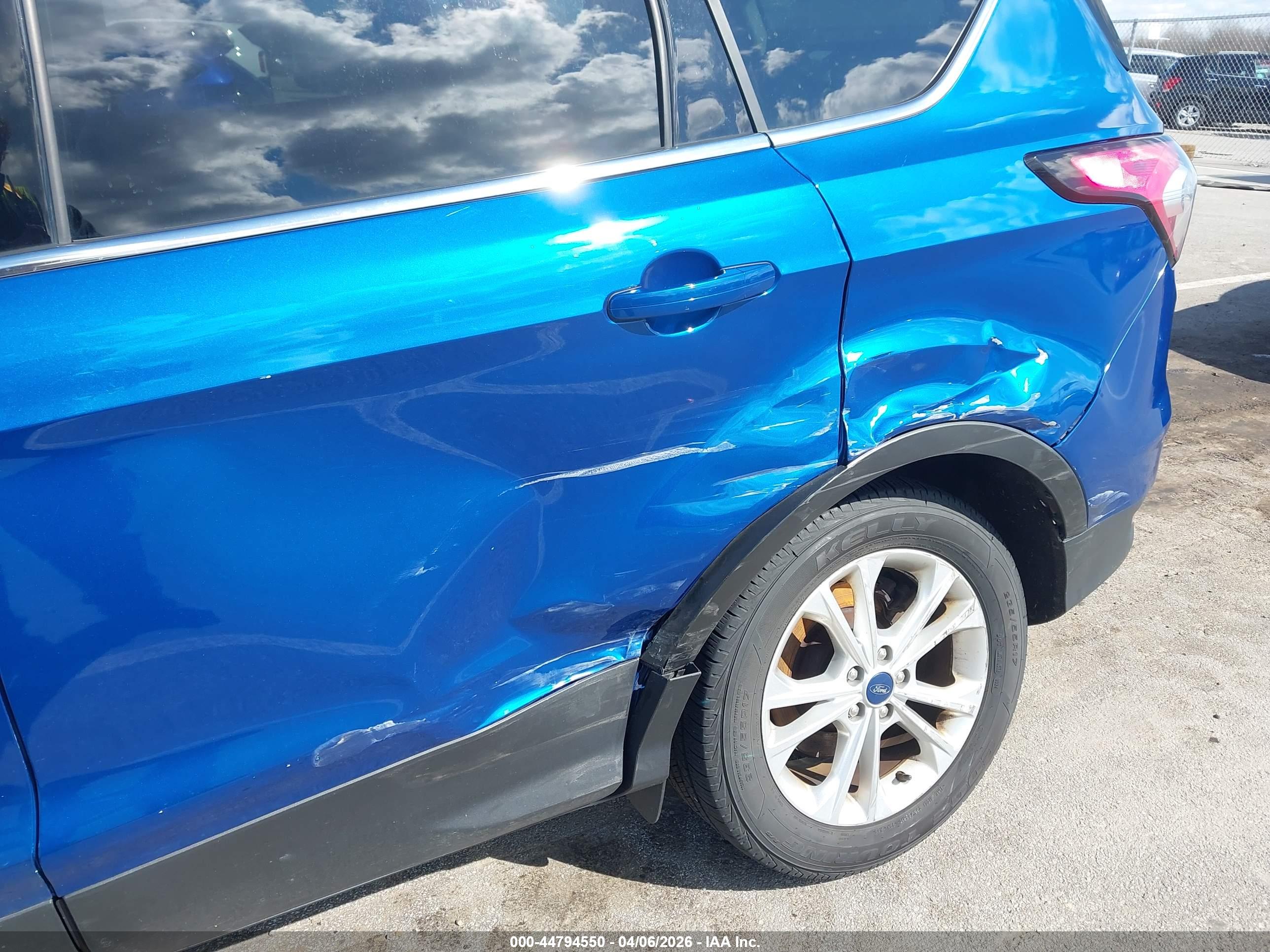 FORD ESCAPE image 6