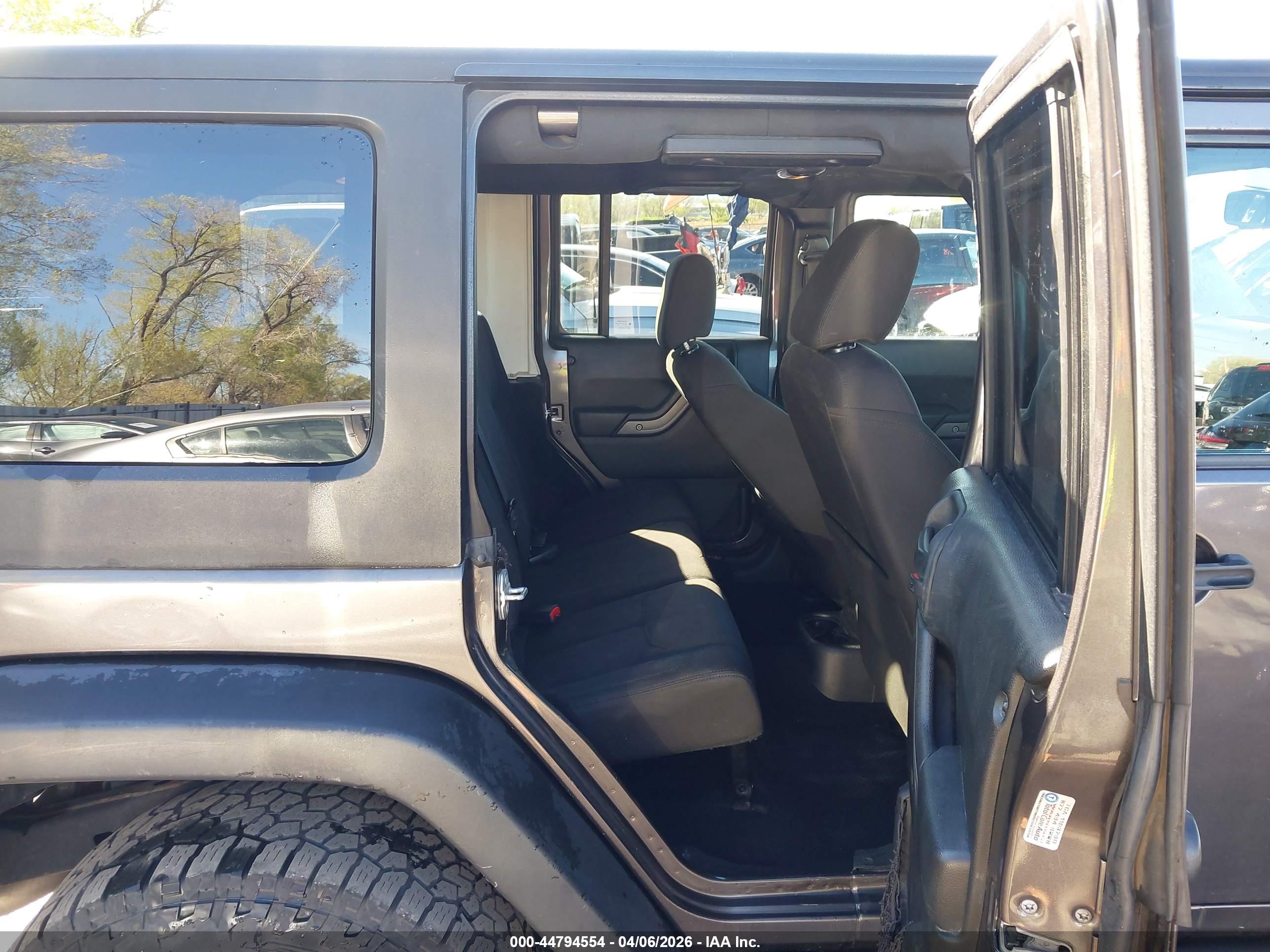 JEEP WRANGLER image 8