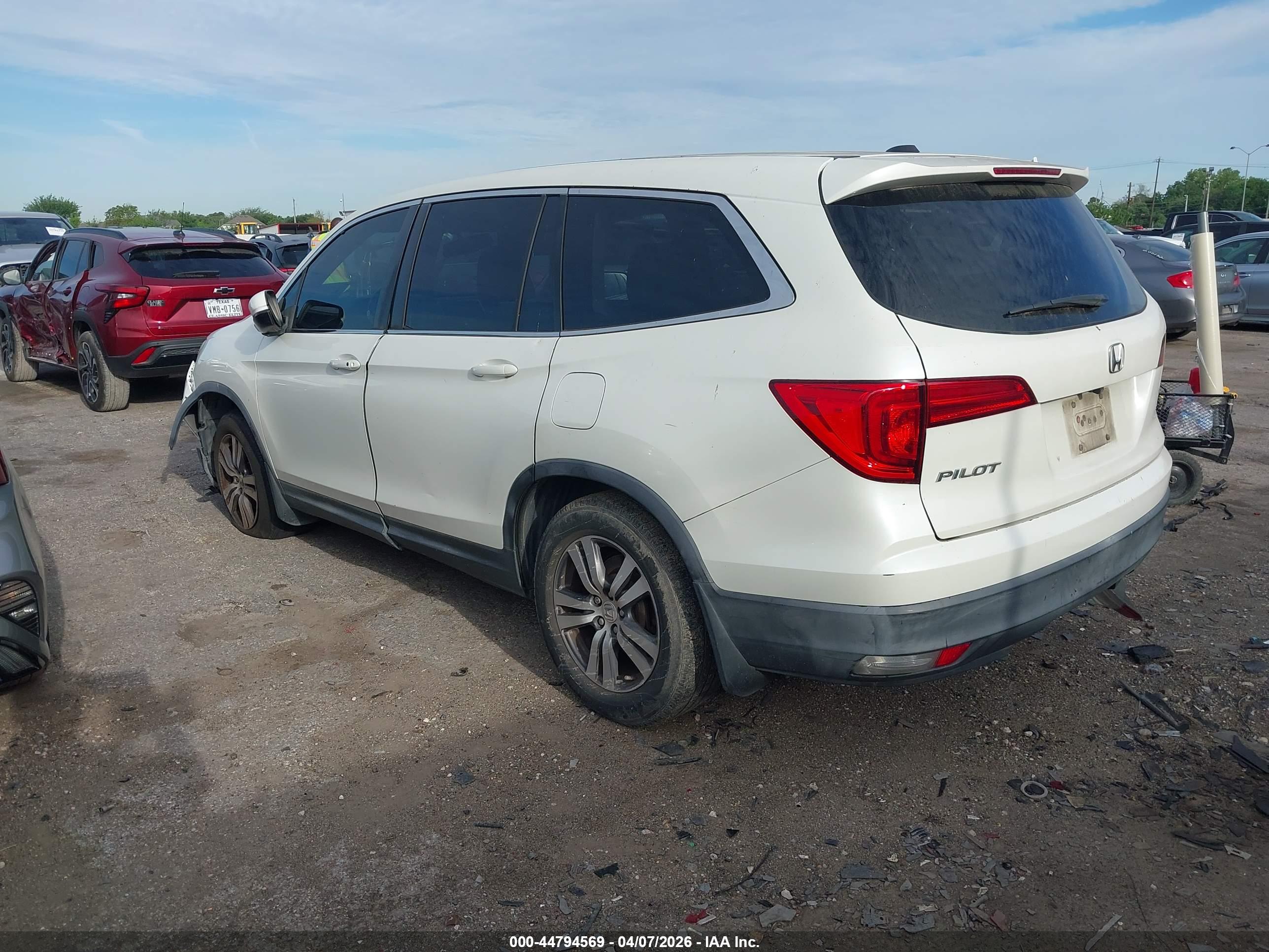 HONDA PILOT image 3