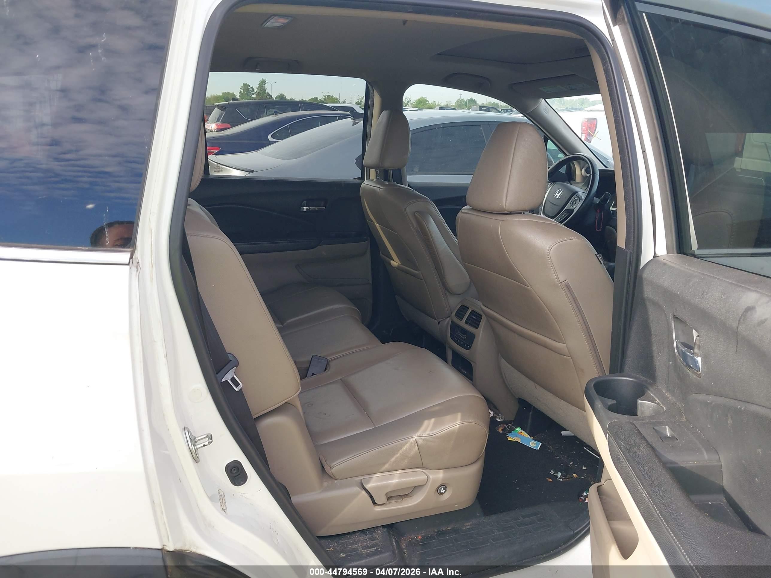 HONDA PILOT image 8