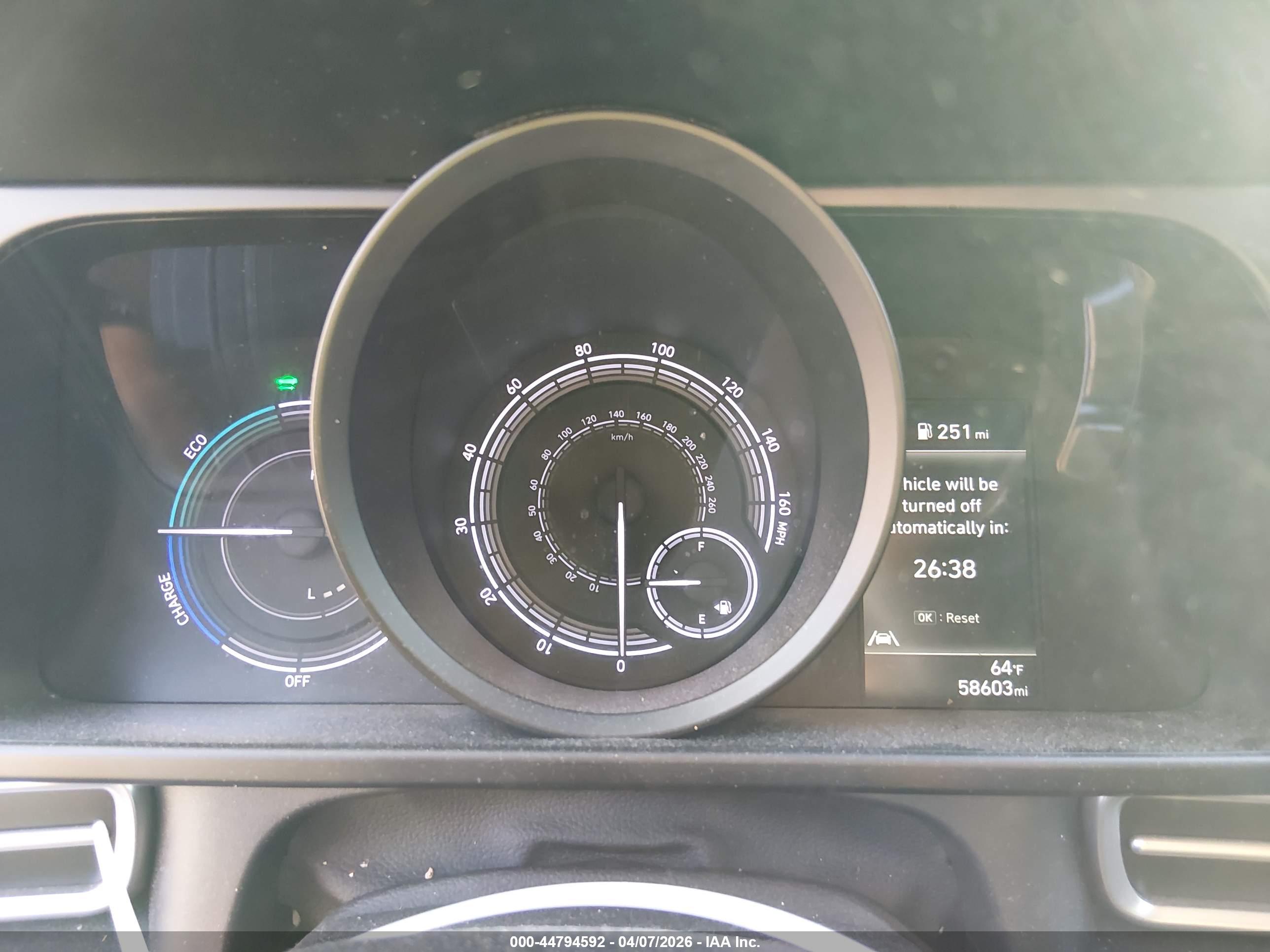 HYUNDAI ELANTRA image 7