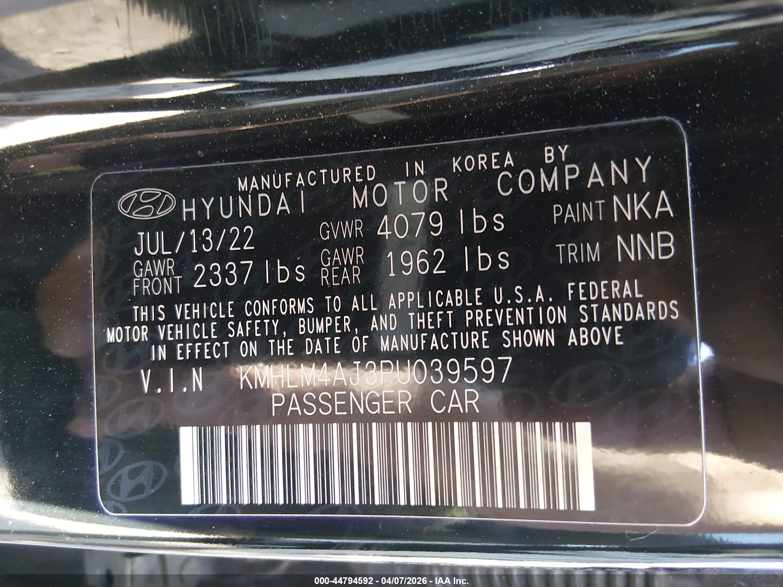 HYUNDAI ELANTRA image 9
