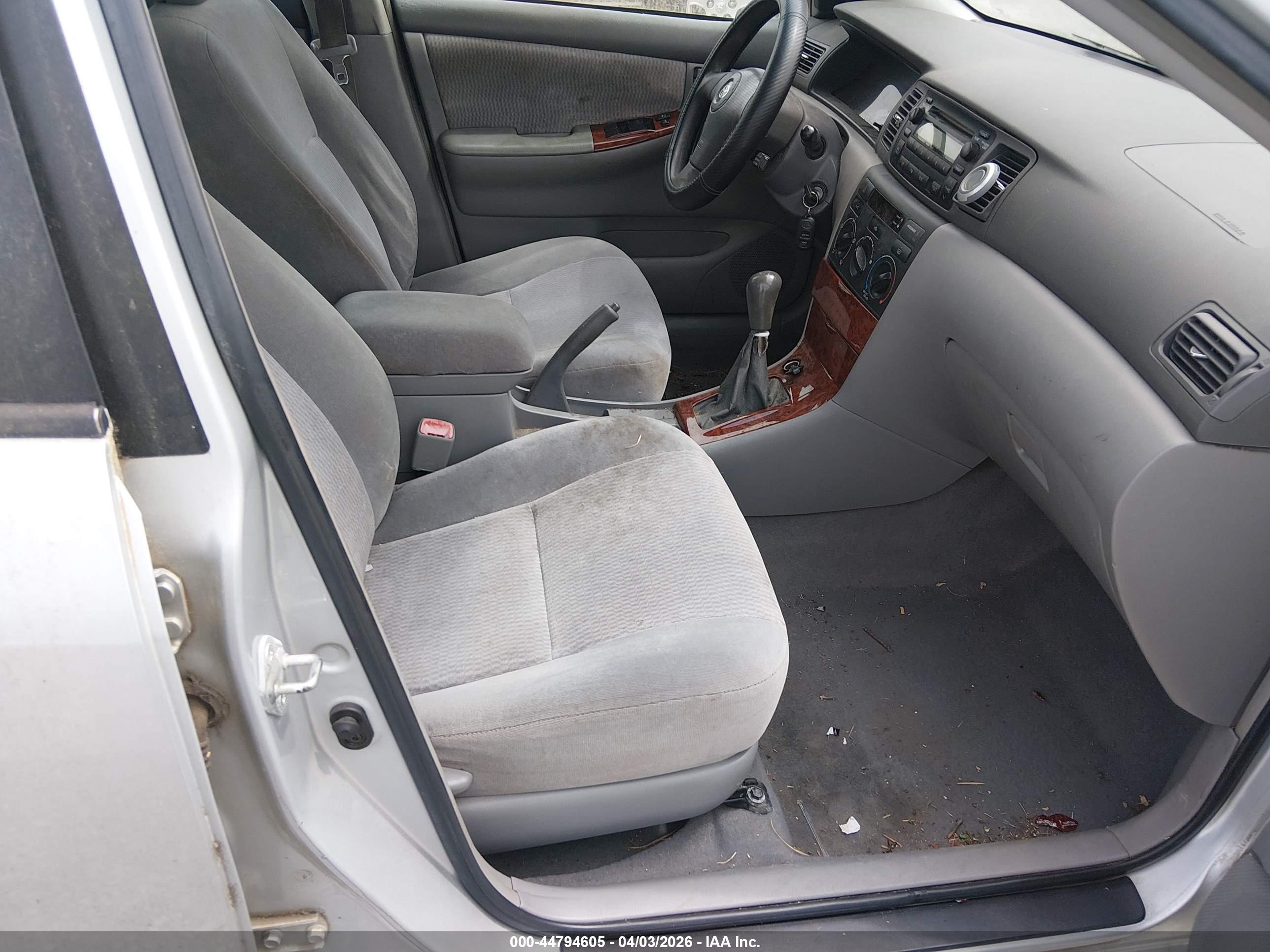 TOYOTA COROLLA image 5