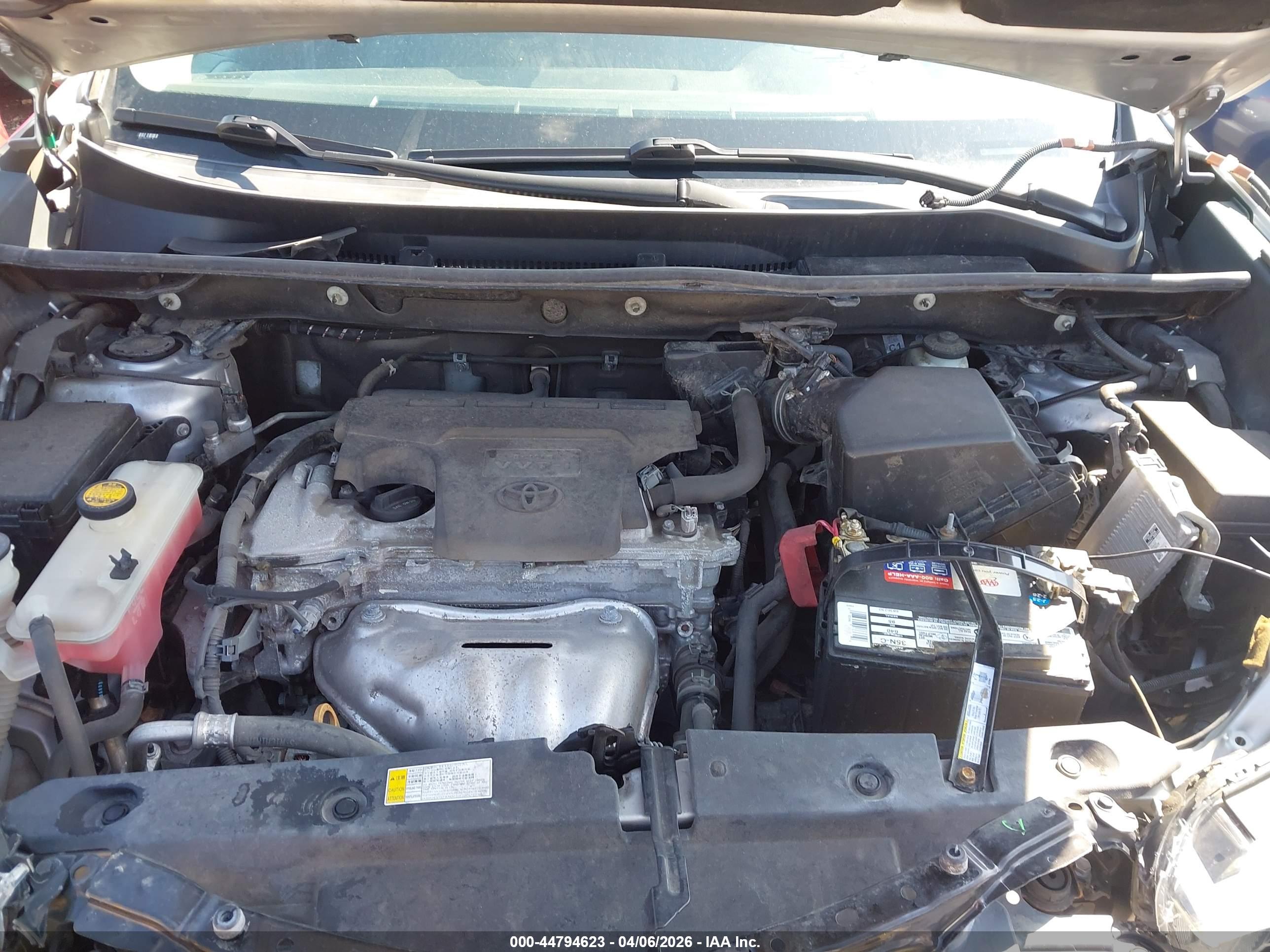 TOYOTA RAV4 image 10