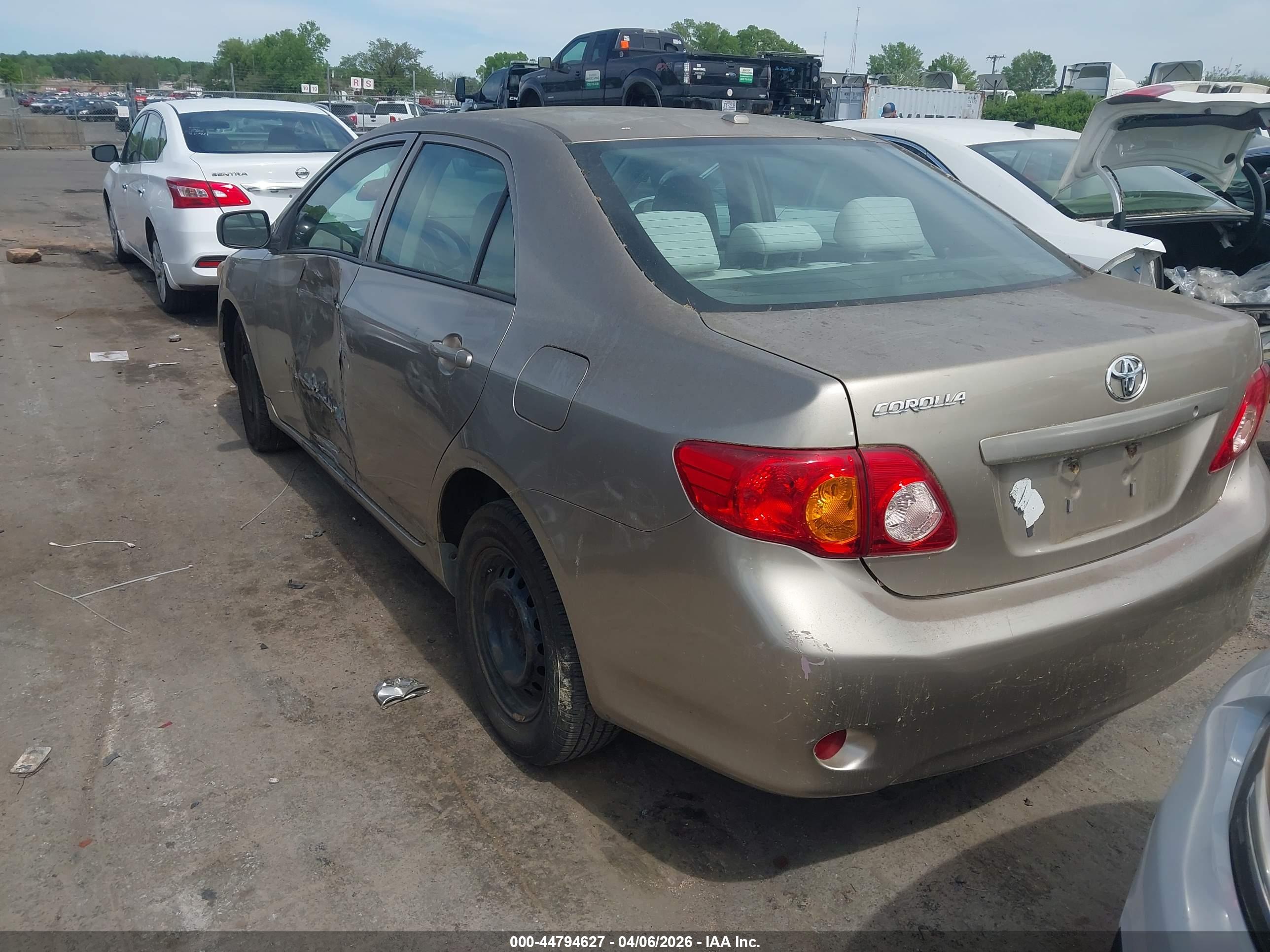 TOYOTA COROLLA image 3