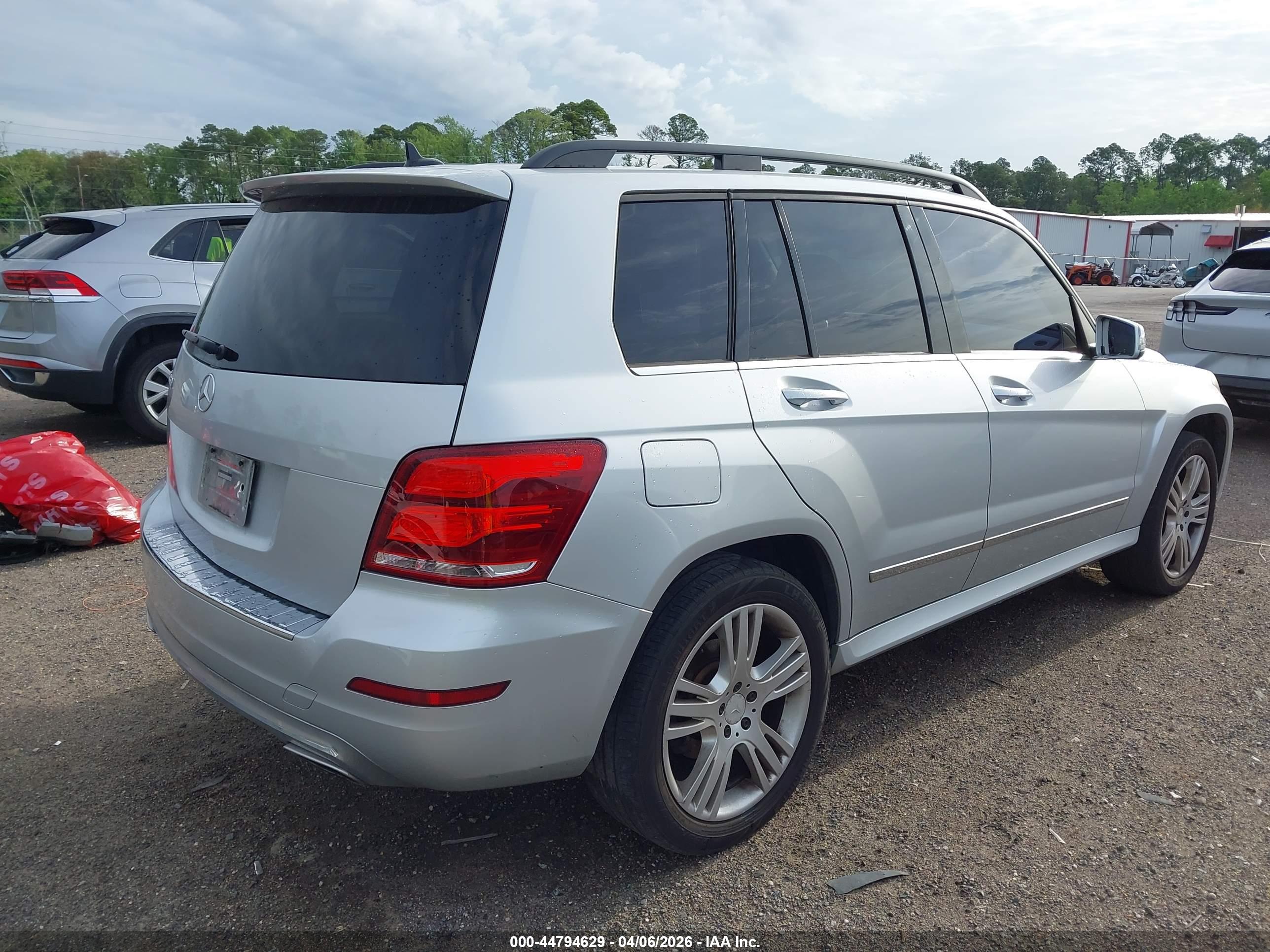 MERCEDES-BENZ GLK image 4