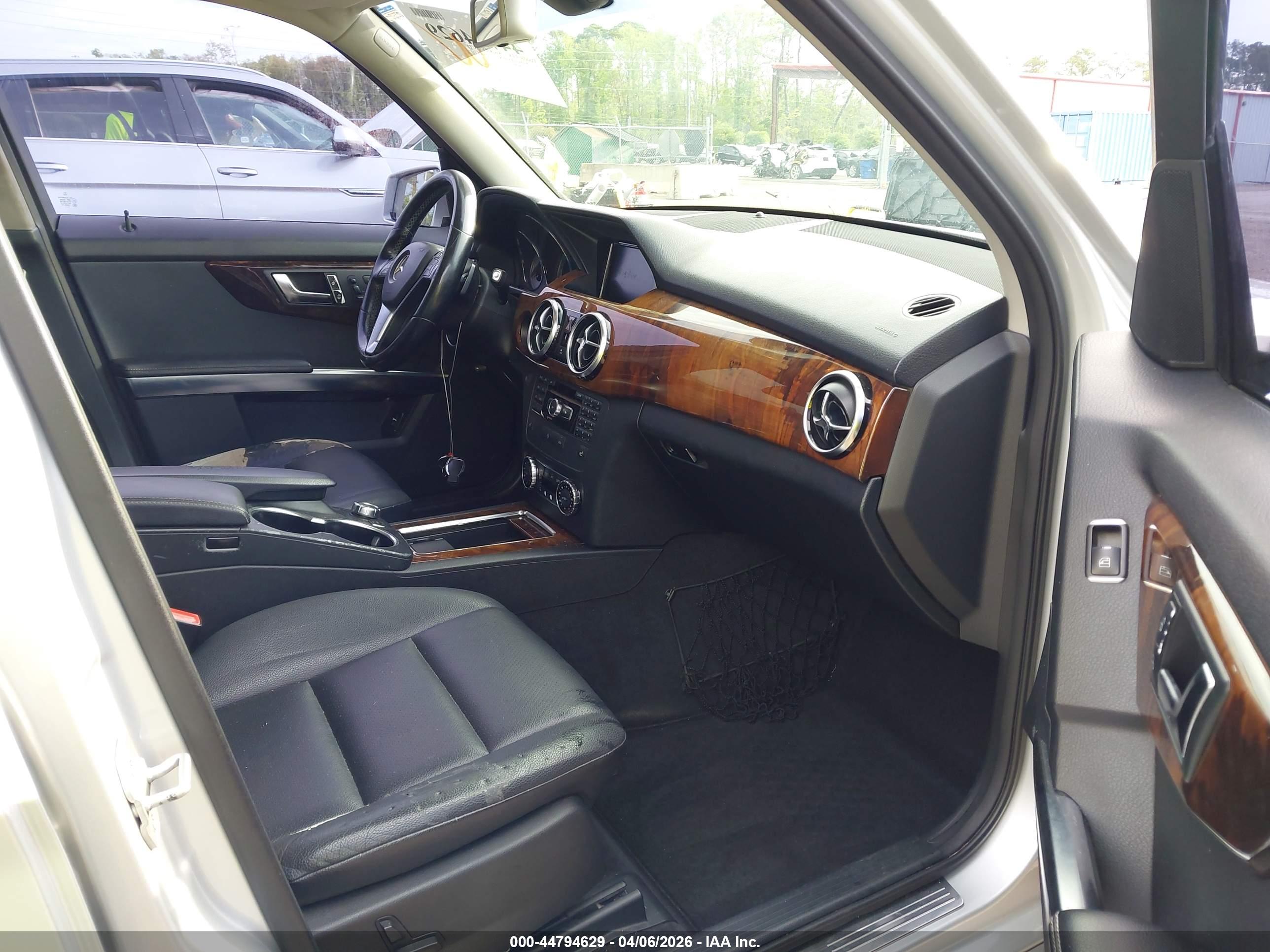 MERCEDES-BENZ GLK image 5