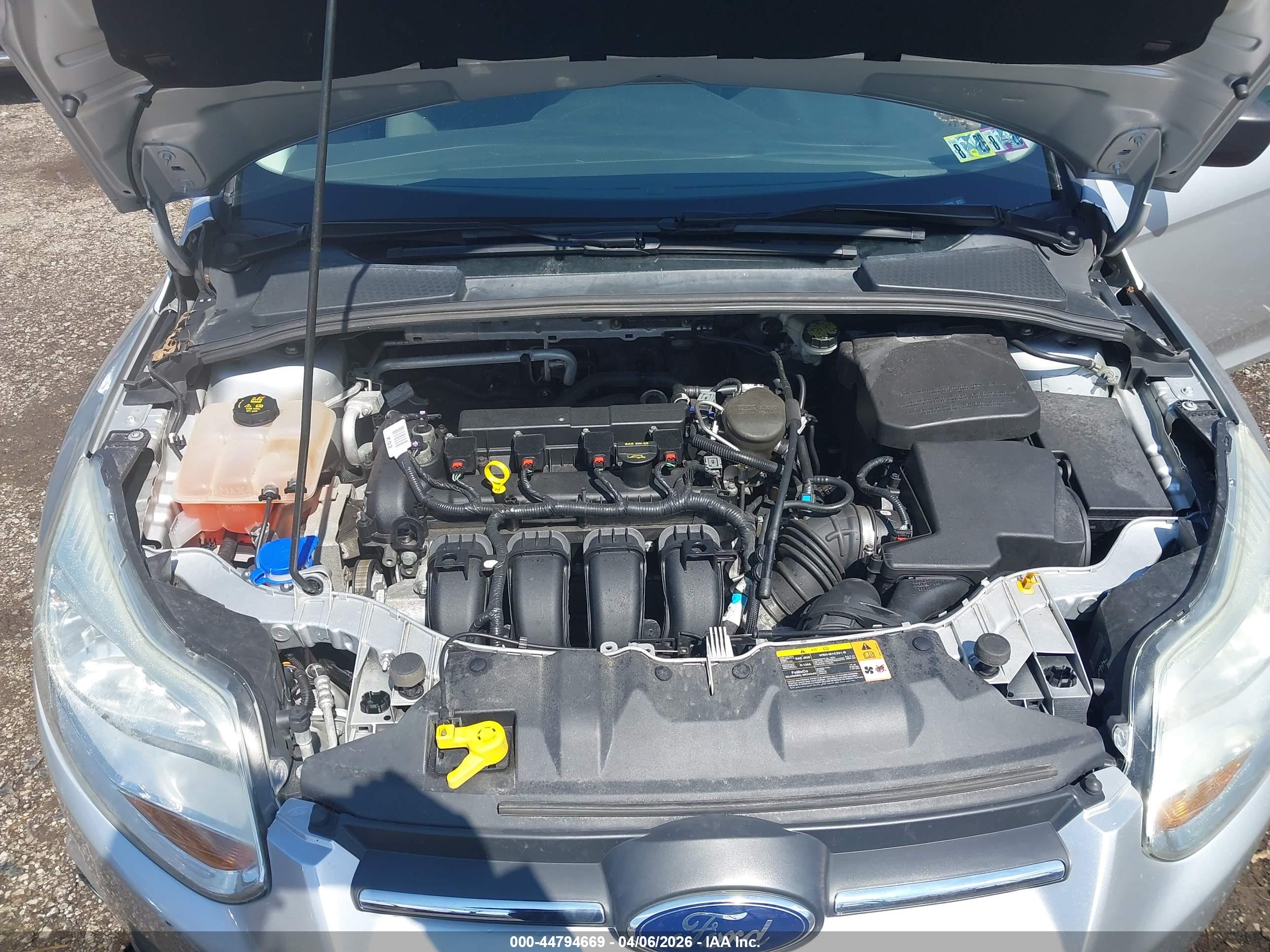 FORD FOCUS image 10