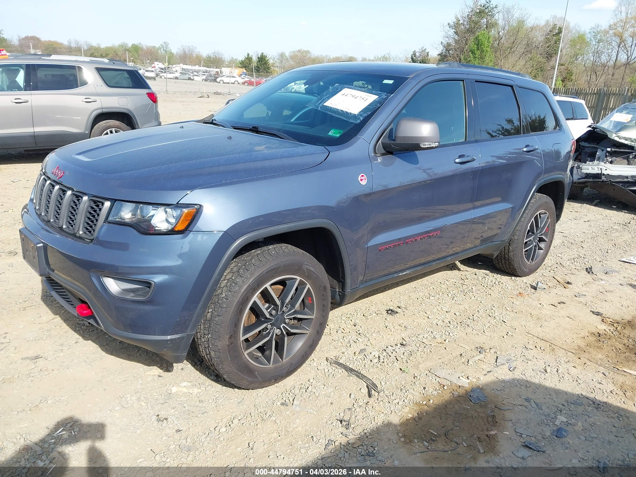 JEEP GRAND image 2