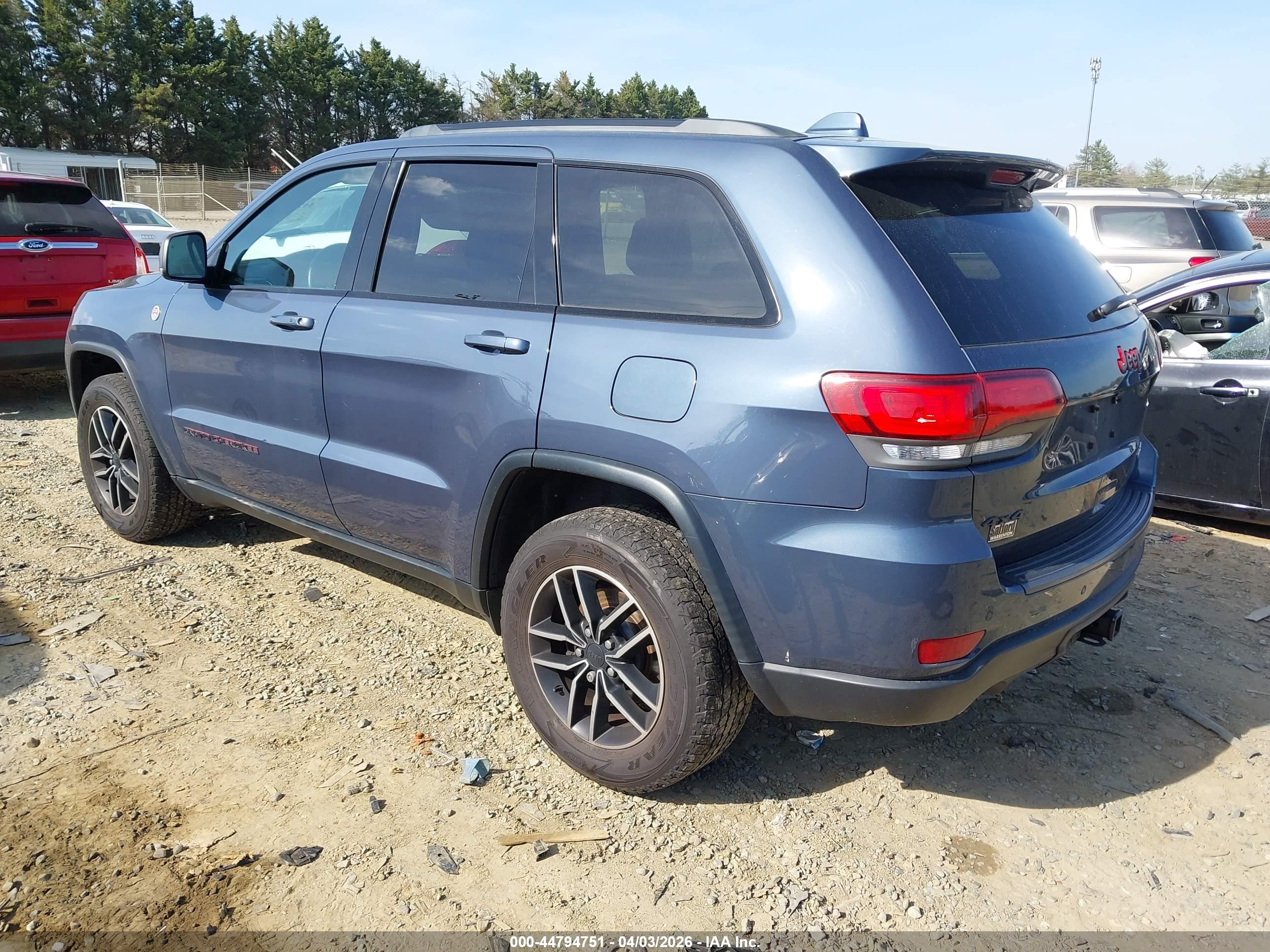JEEP GRAND image 3