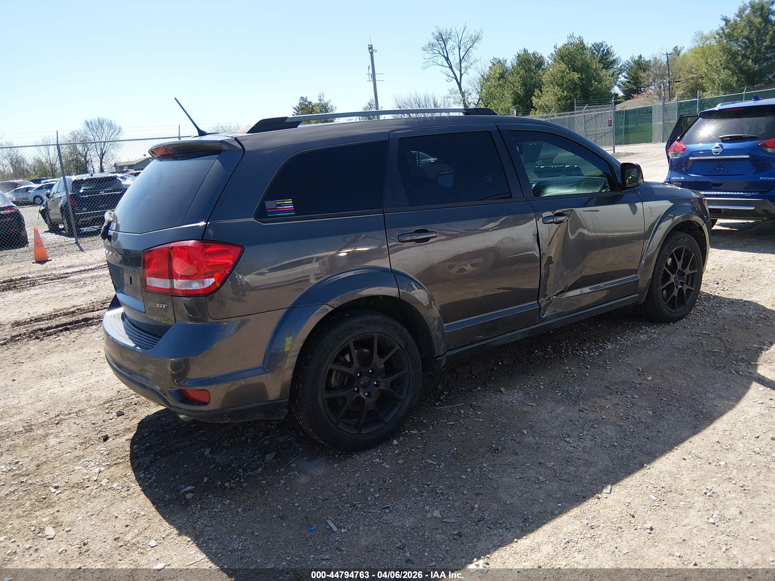DODGE JOURNEY image 4