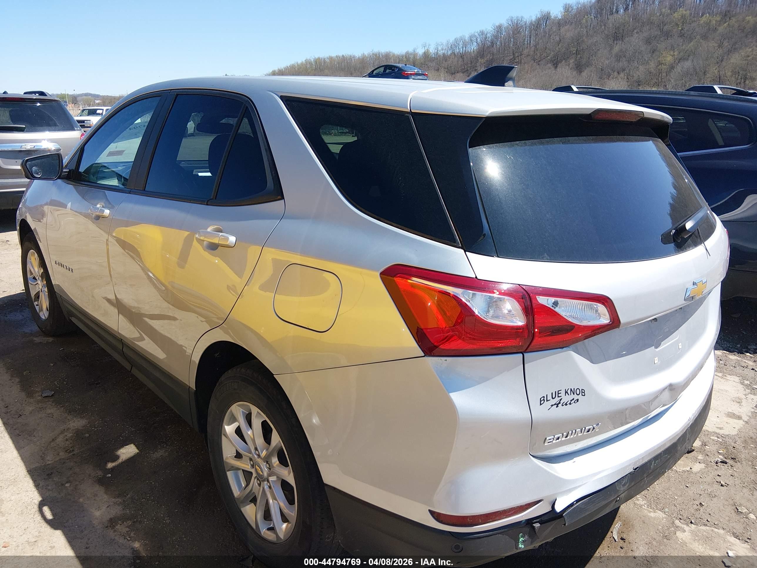 CHEVROLET EQUINOX image 3