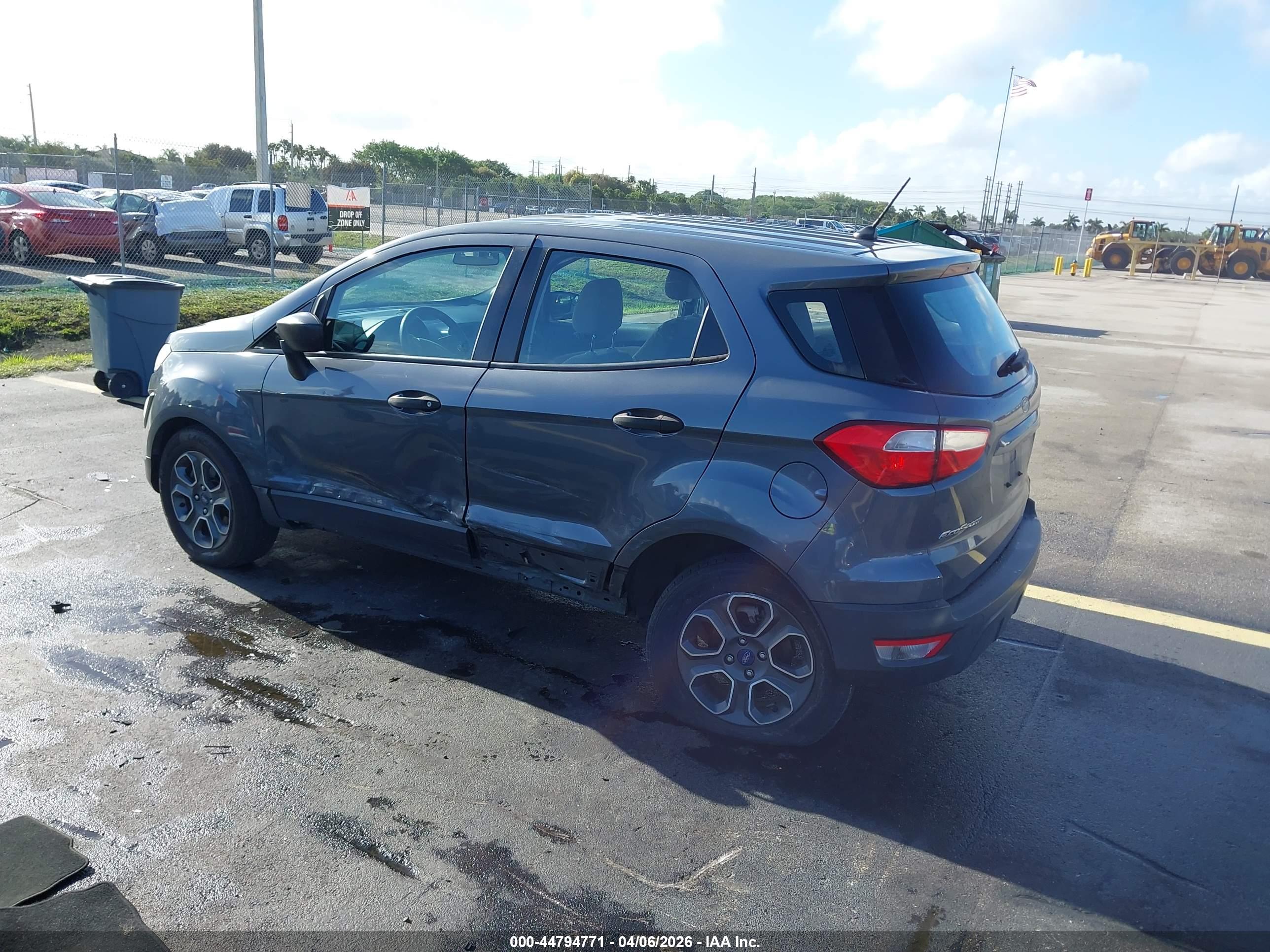 FORD ECOSPORT image 3