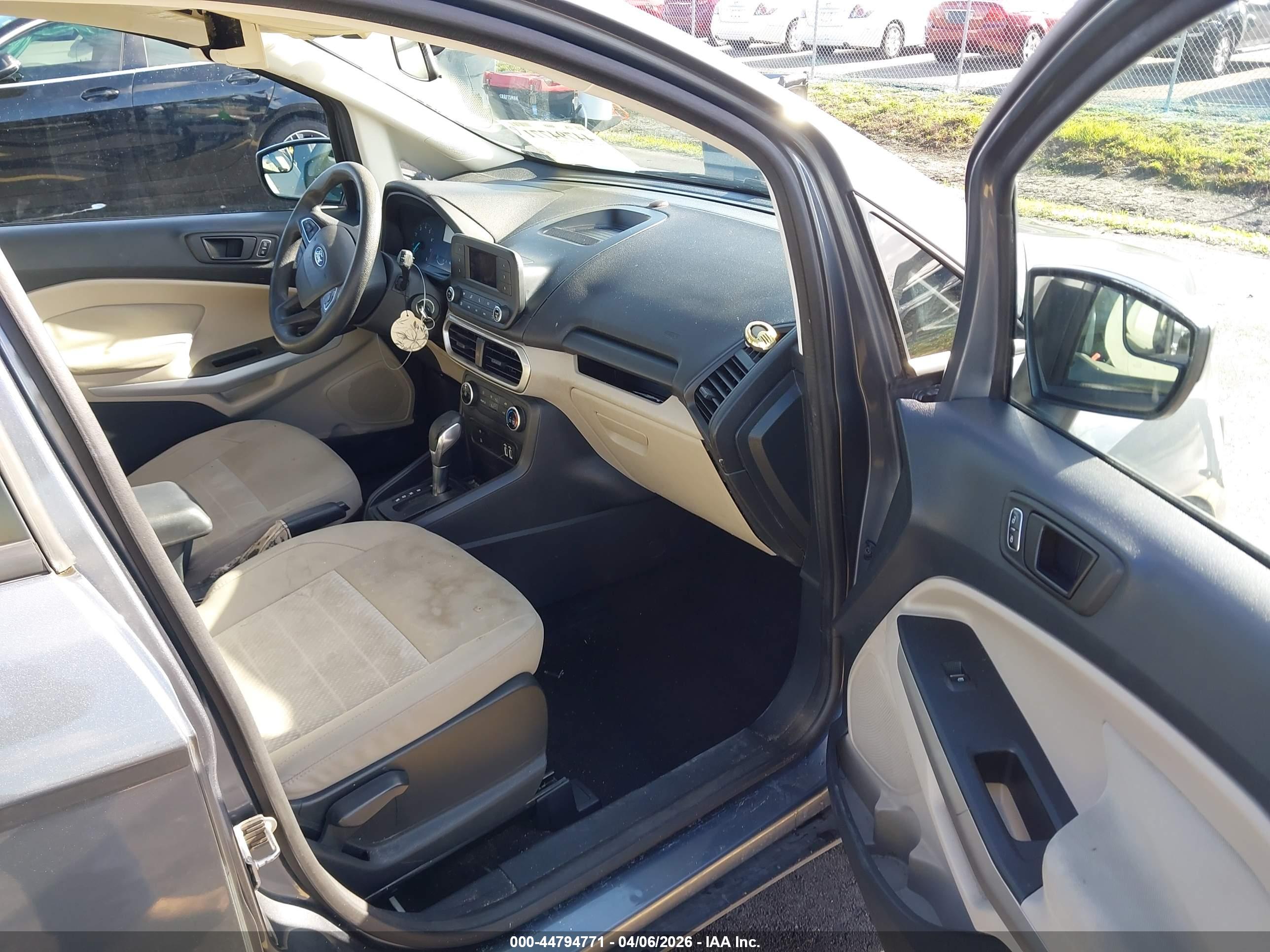 FORD ECOSPORT image 5