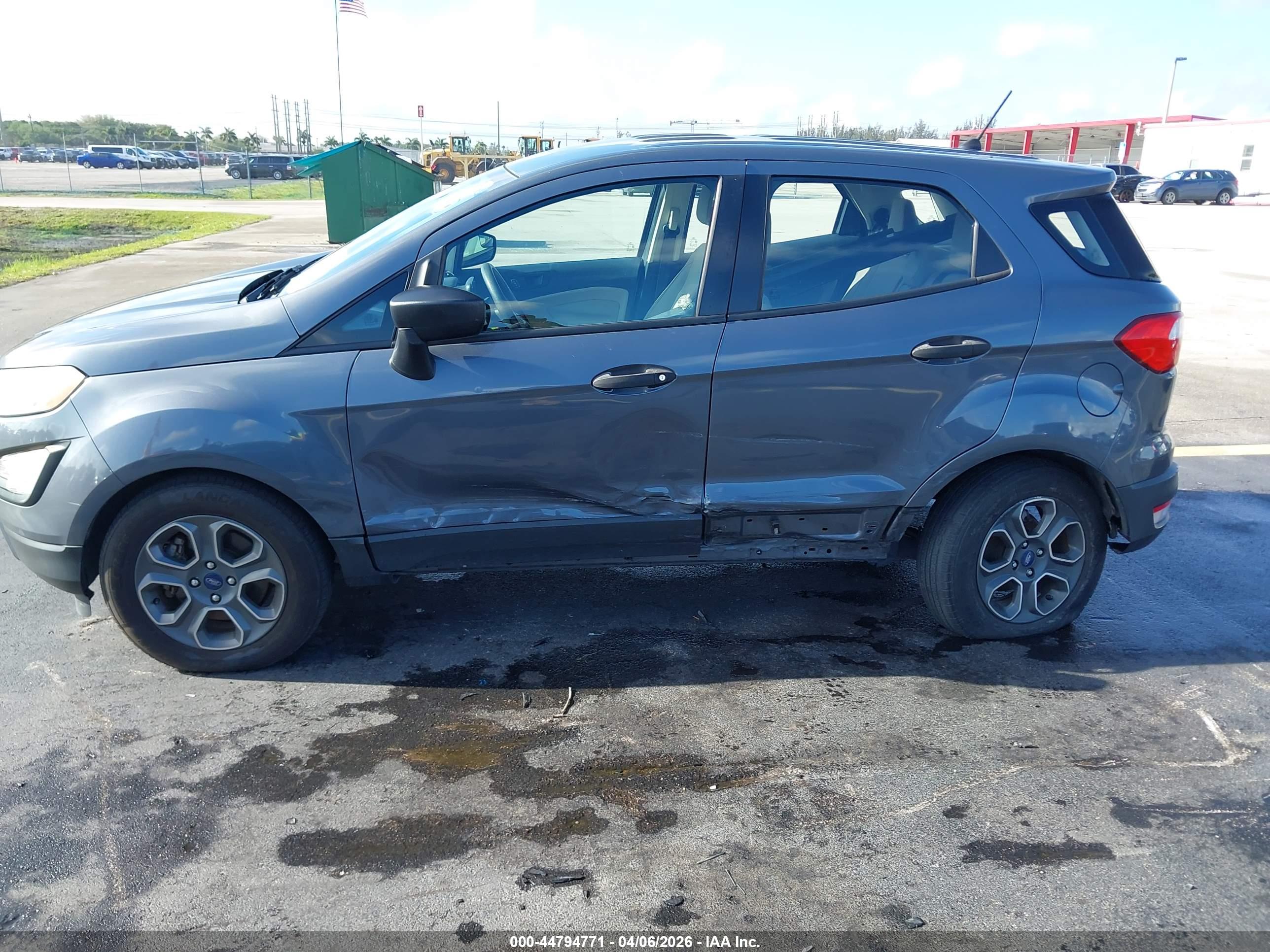 FORD ECOSPORT image 6
