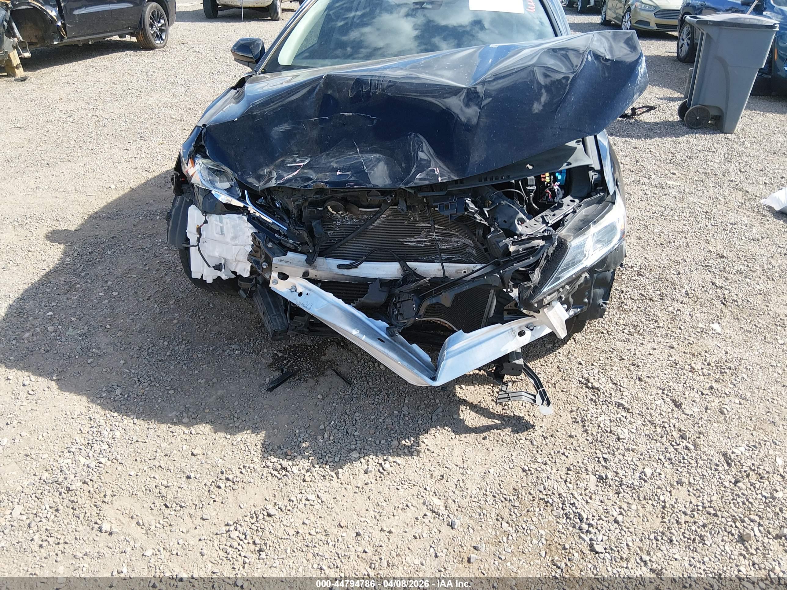 TOYOTA CAMRY image 6