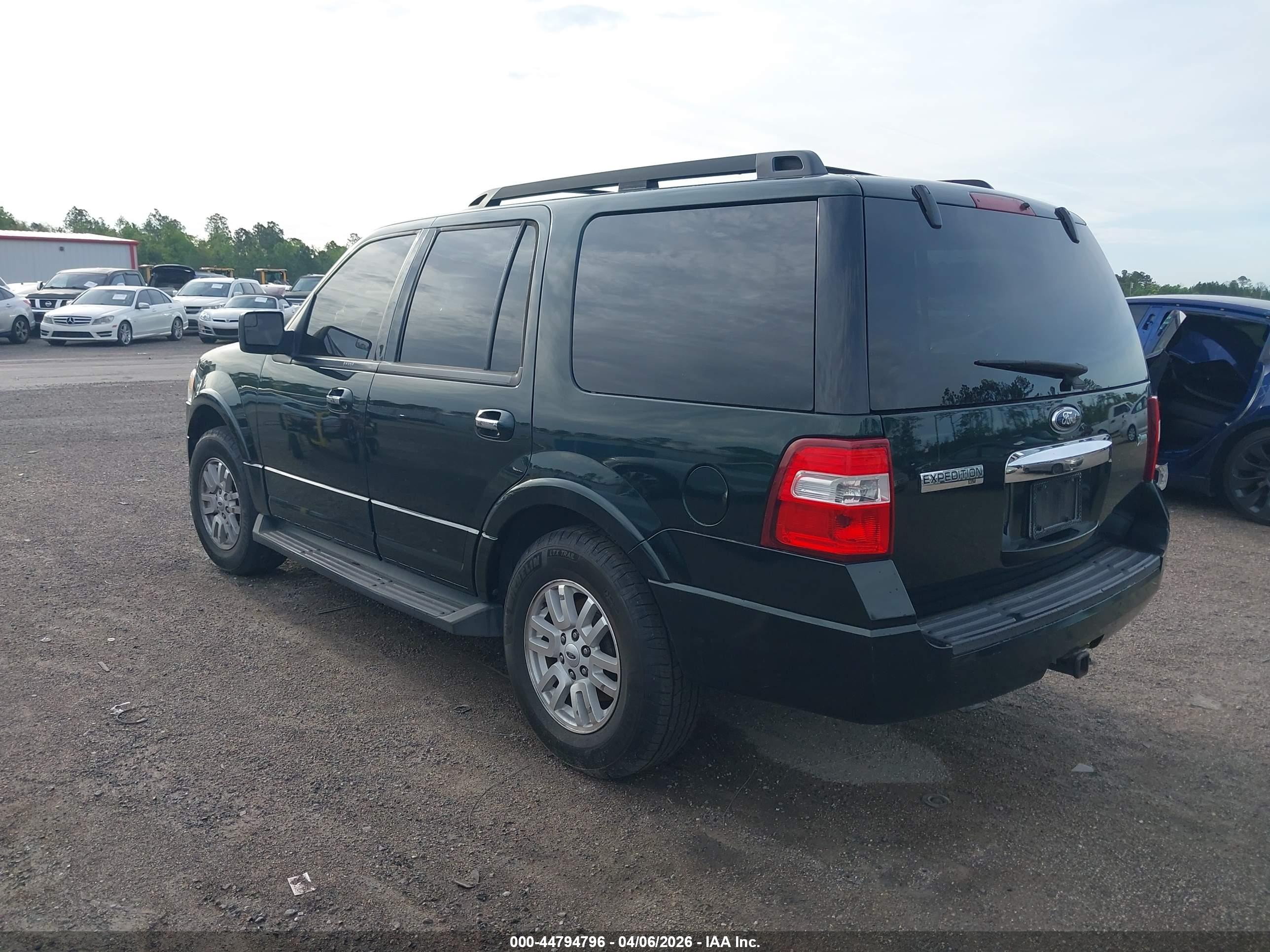 FORD EXPEDITION image 3