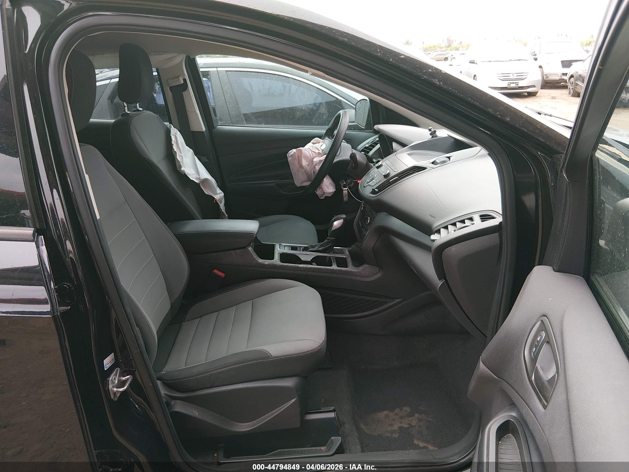 FORD ESCAPE image 5