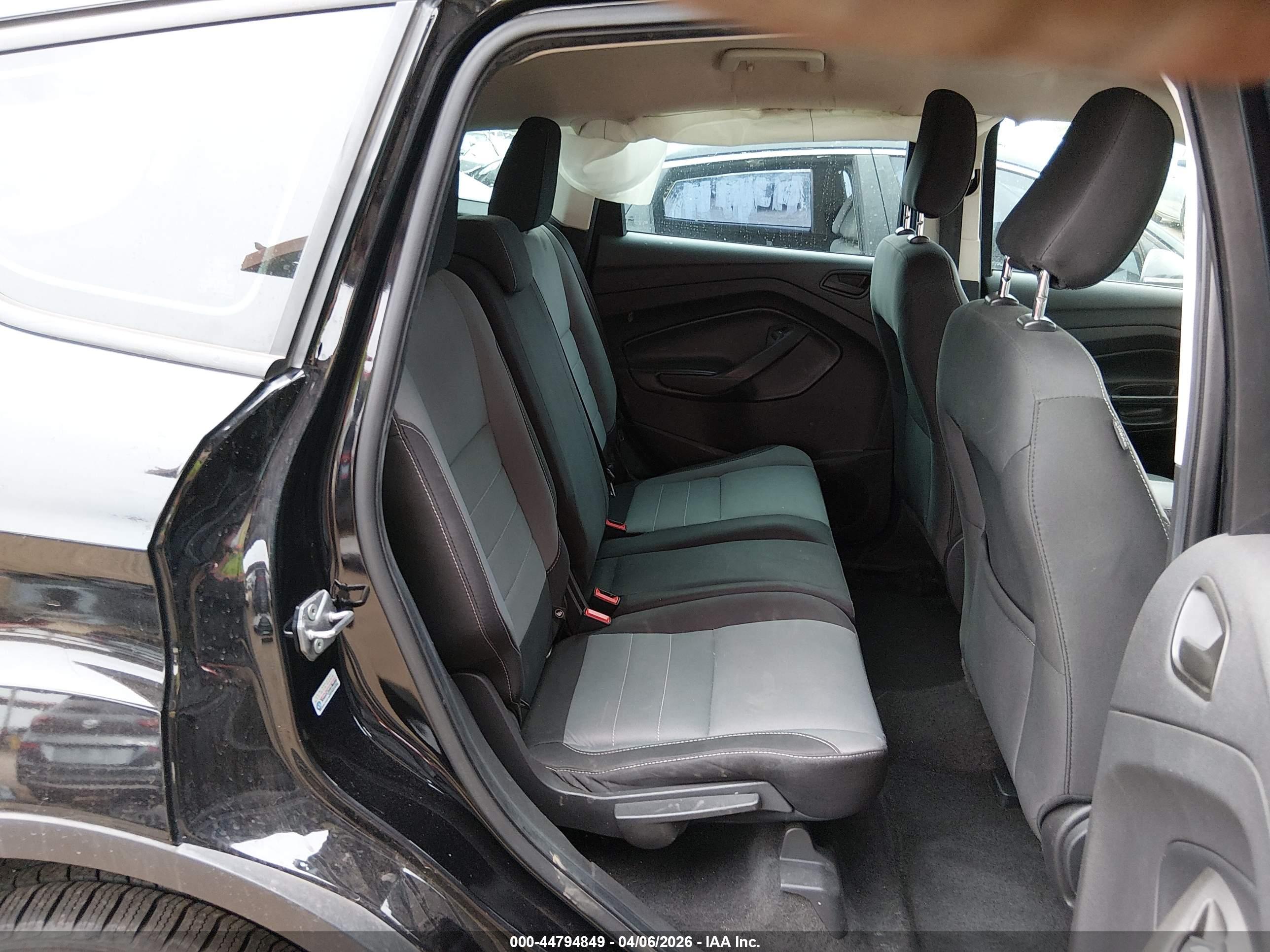 FORD ESCAPE image 8