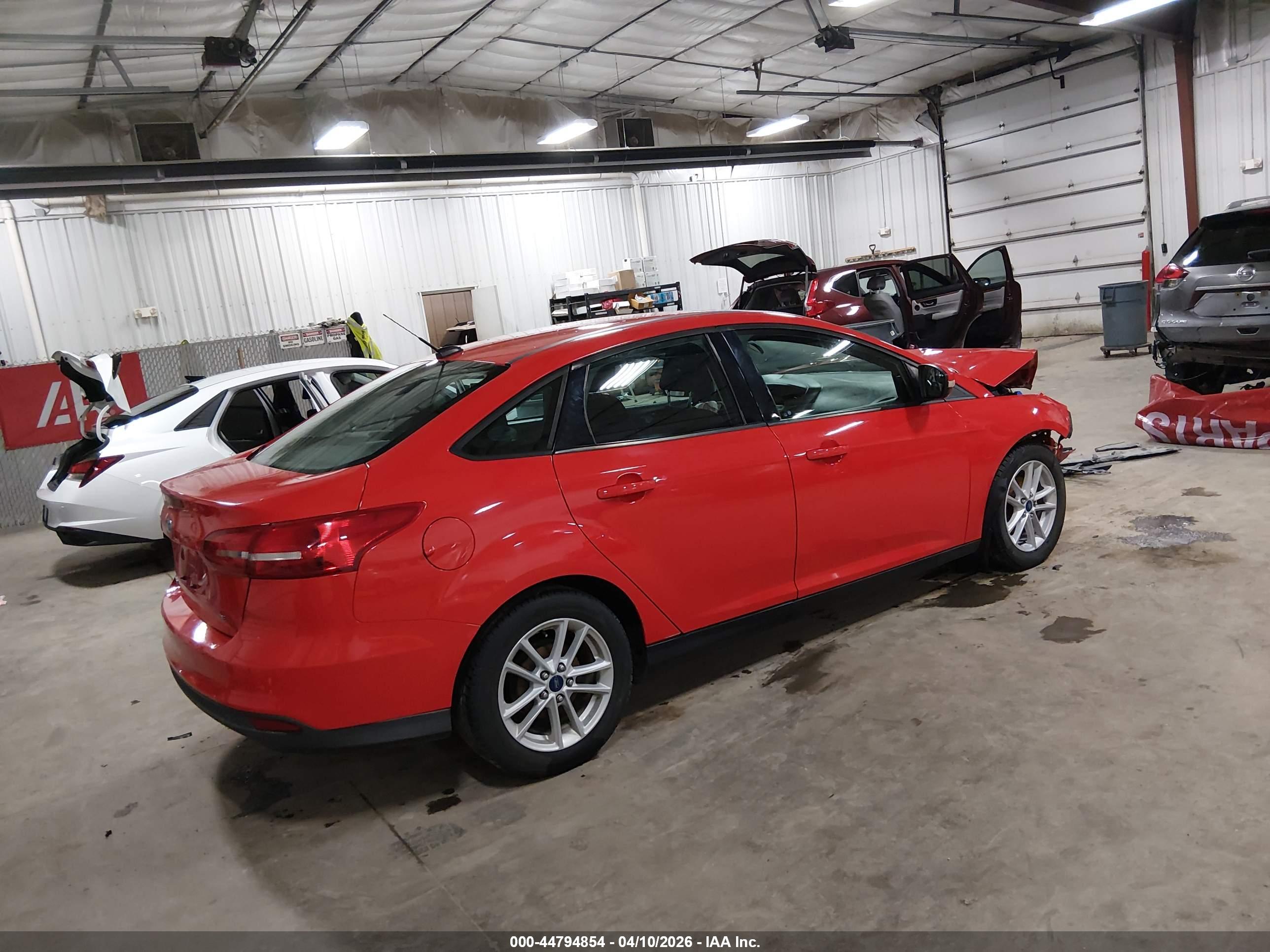 FORD FOCUS image 4