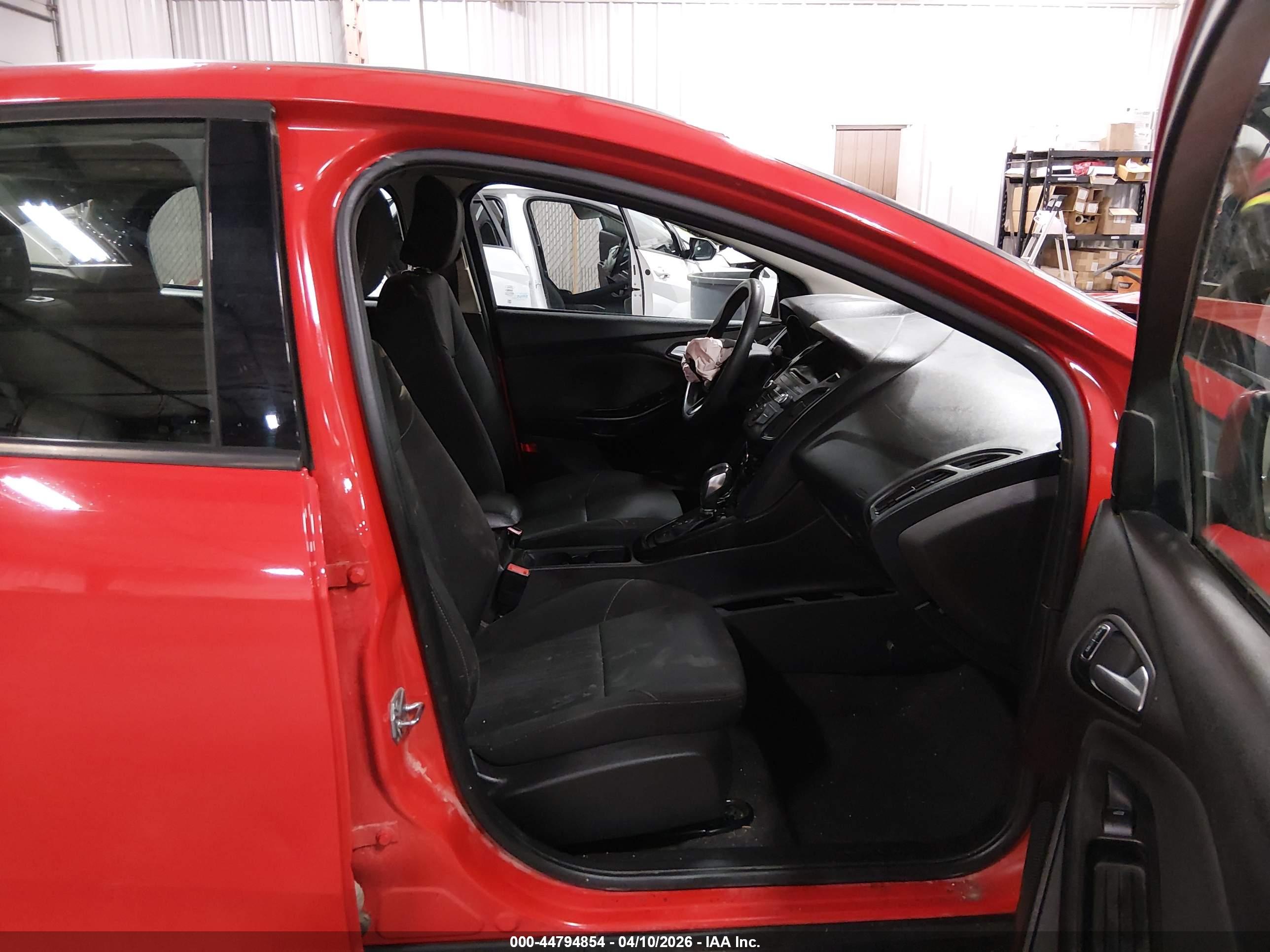 FORD FOCUS image 5