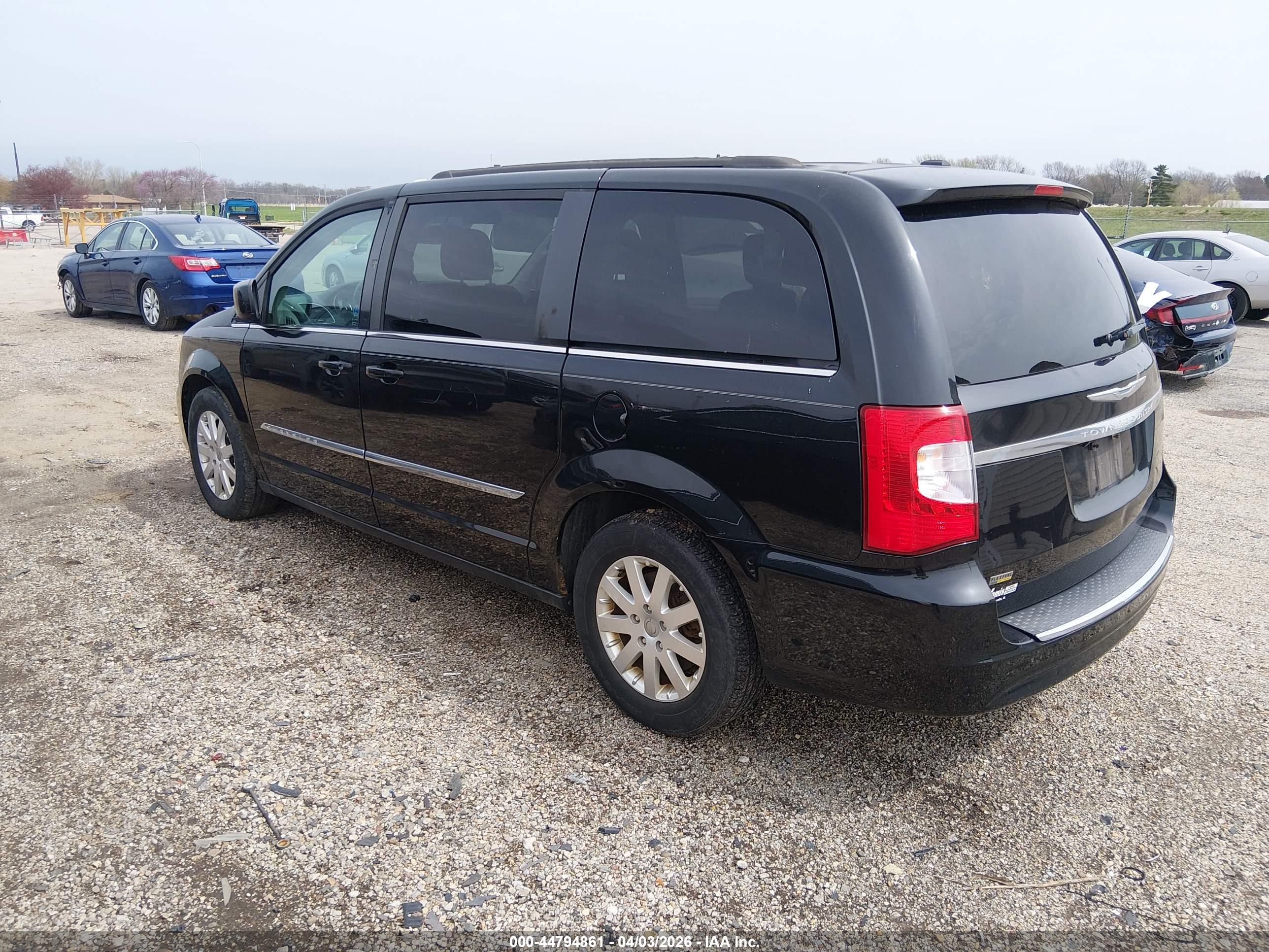 CHRYSLER TOWN image 3