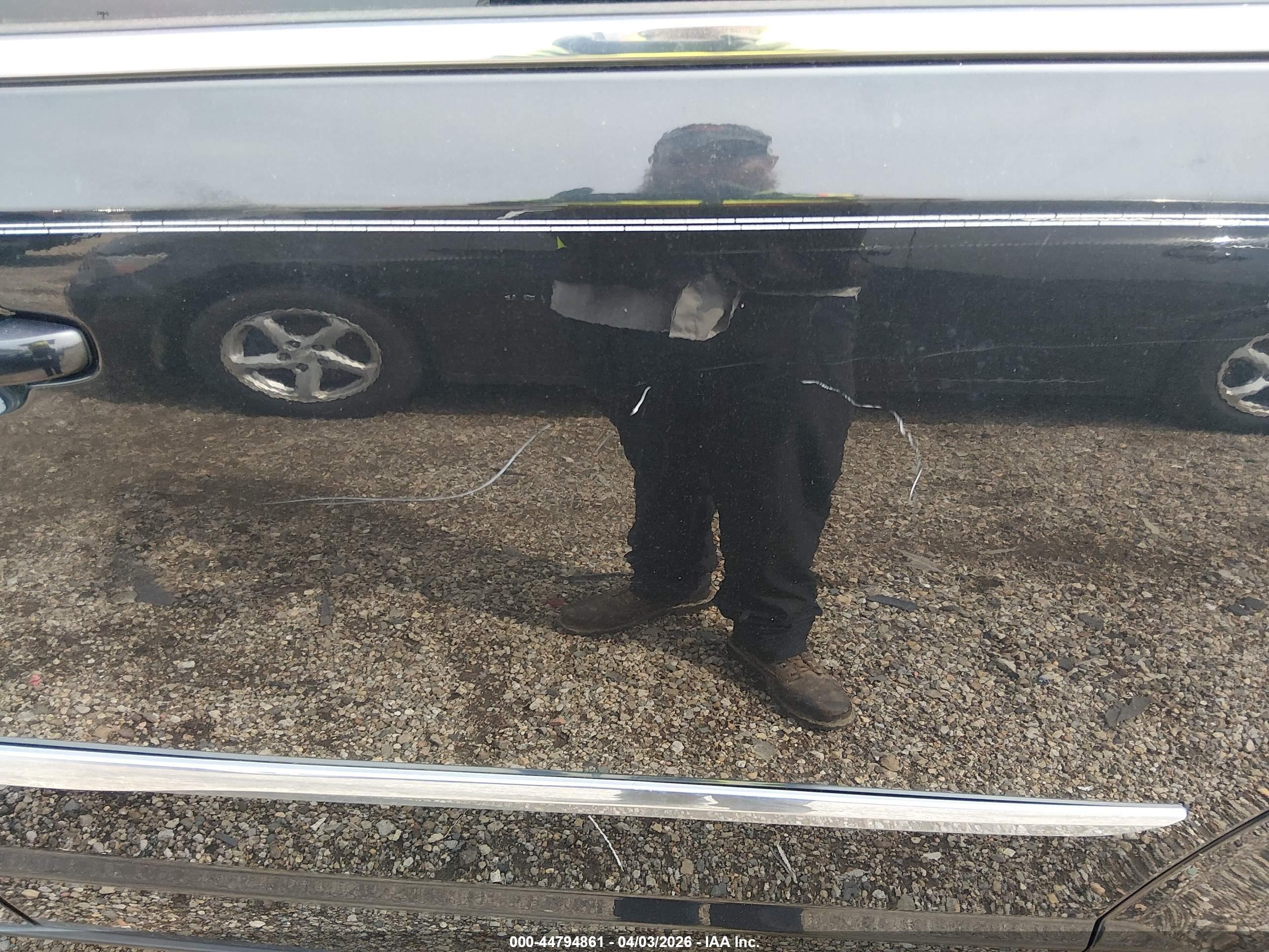 CHRYSLER TOWN image 6