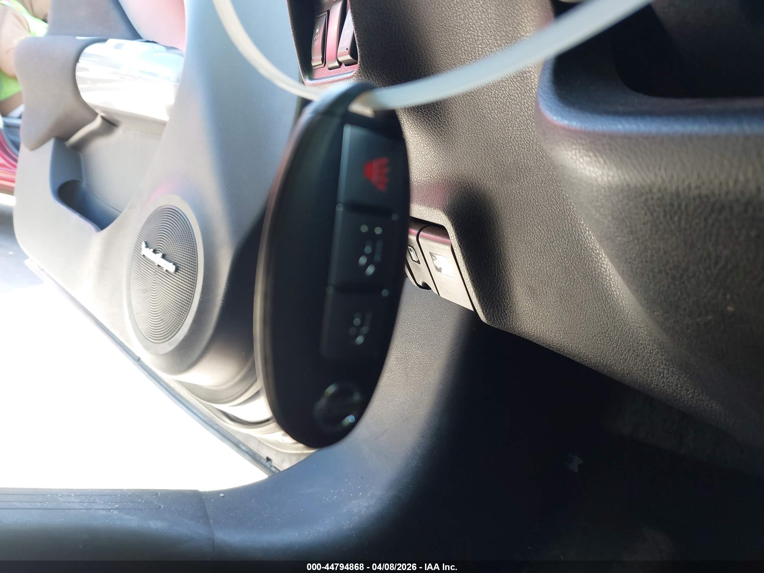 NISSAN JUKE image 11