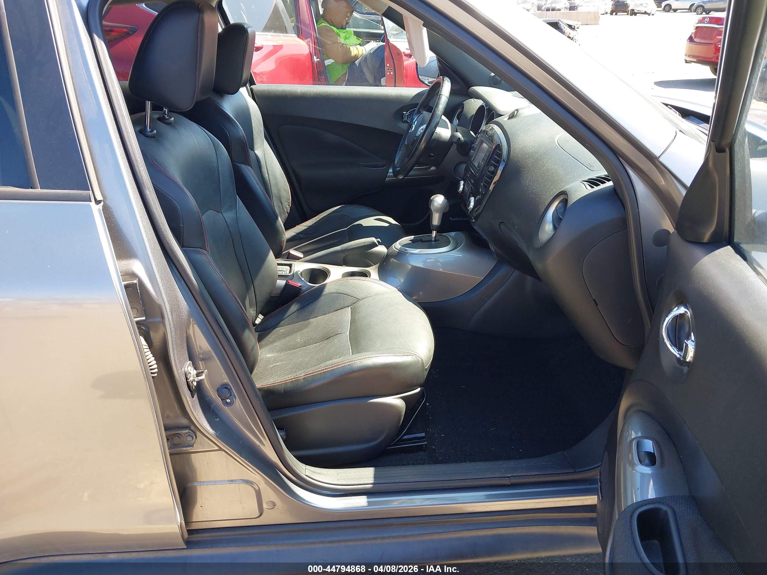 NISSAN JUKE image 5