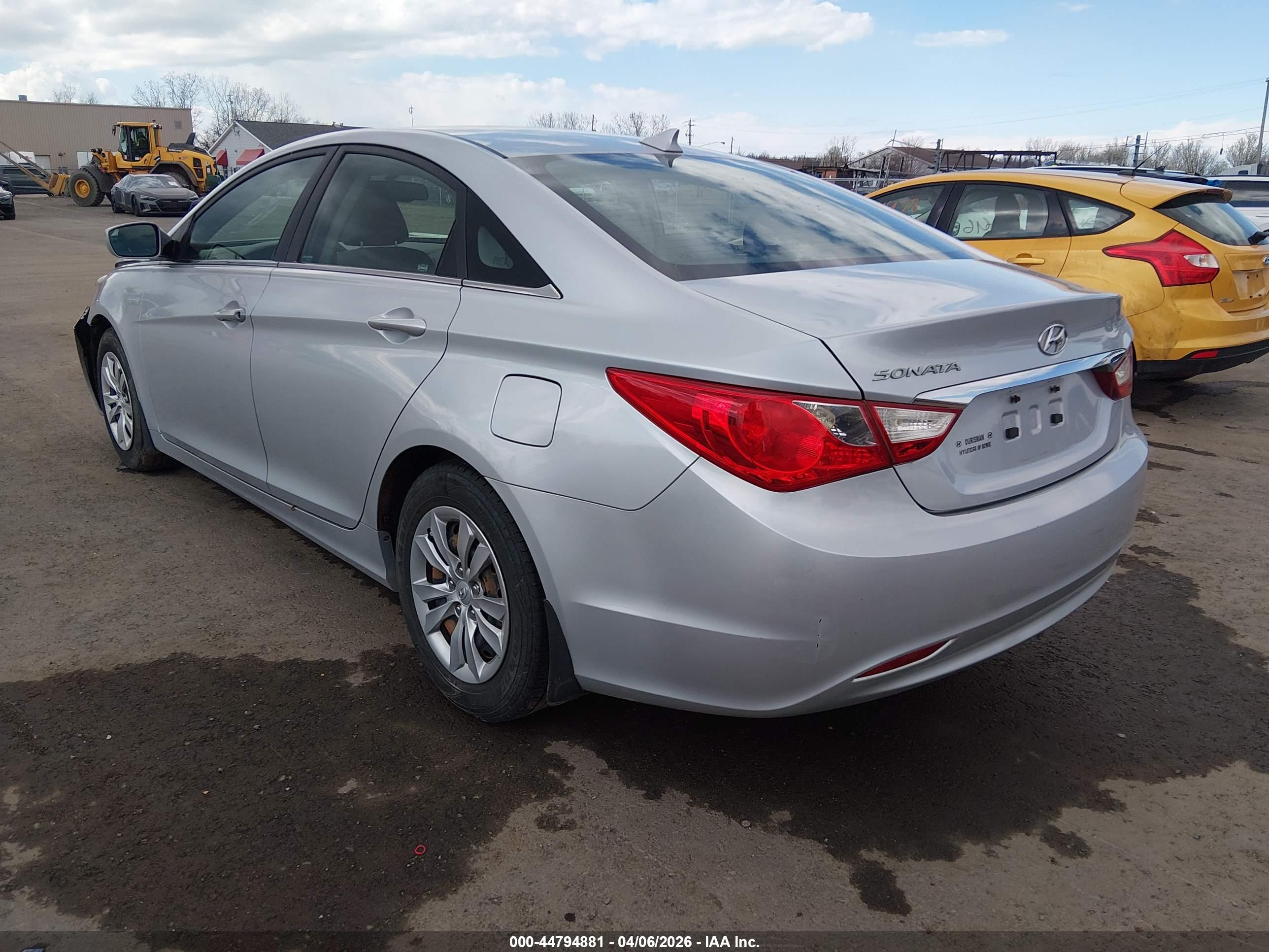 HYUNDAI SONATA image 3
