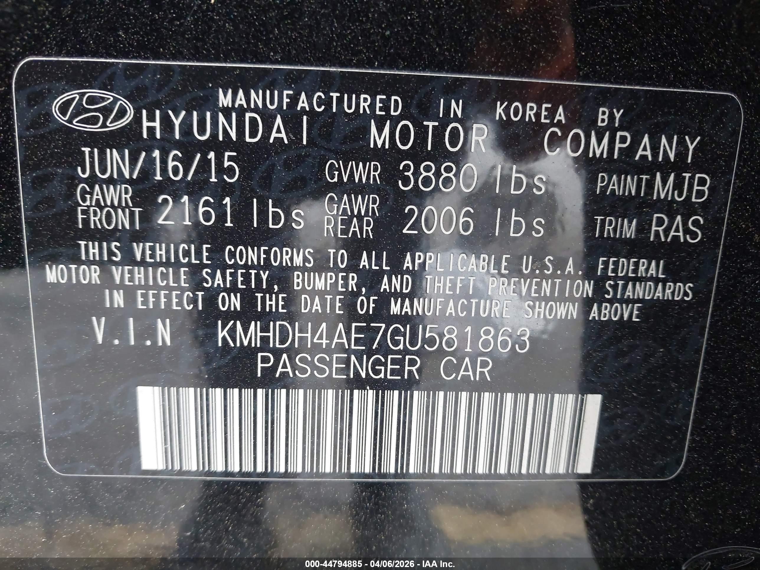HYUNDAI ELANTRA image 9