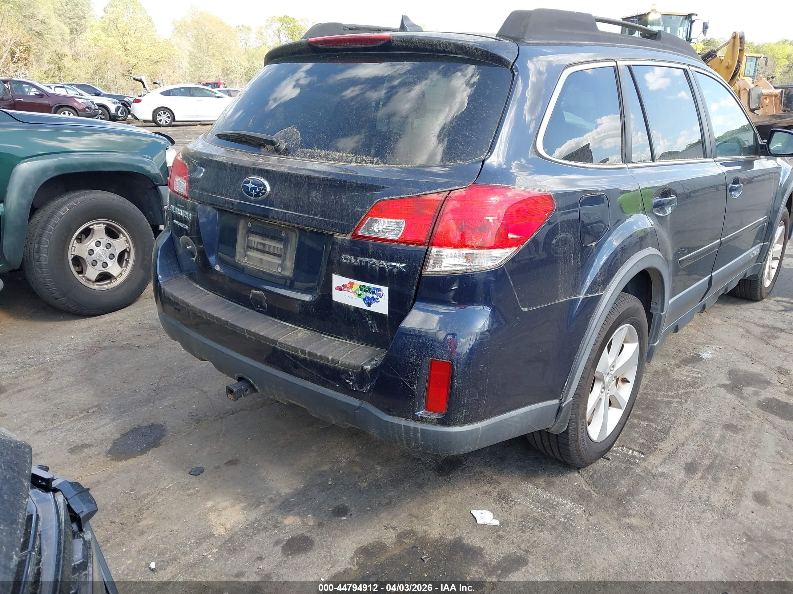 SUBARU OUTBACK image 4