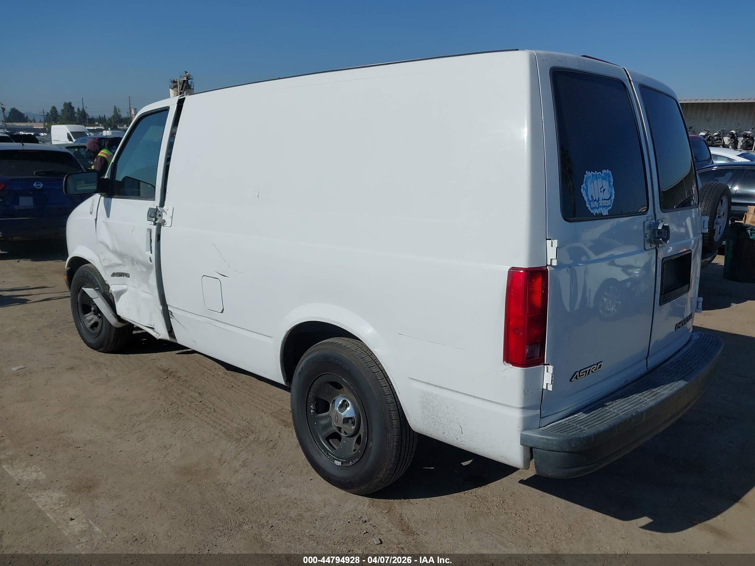 CHEVROLET ASTRO image 3