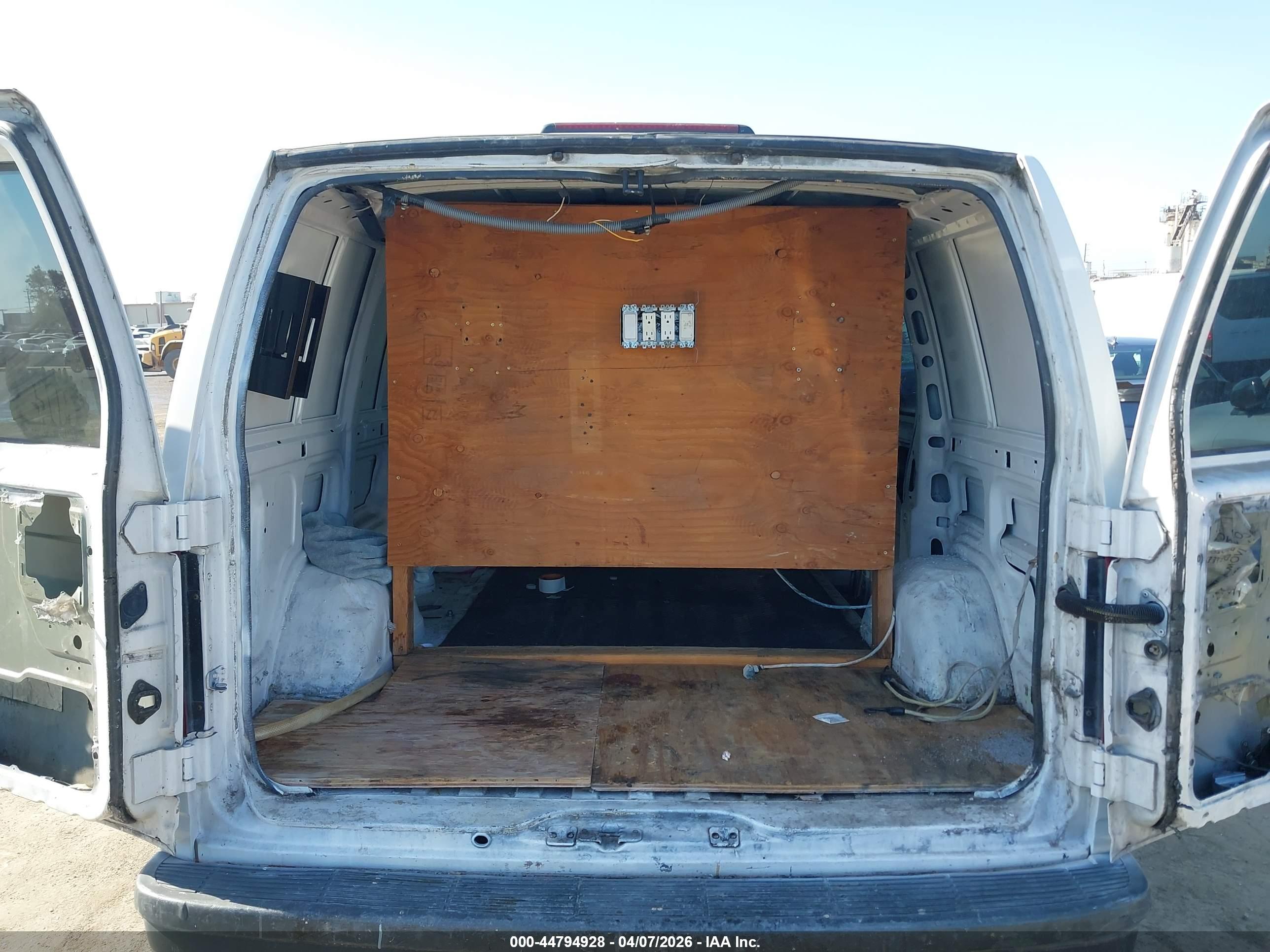 CHEVROLET ASTRO image 8