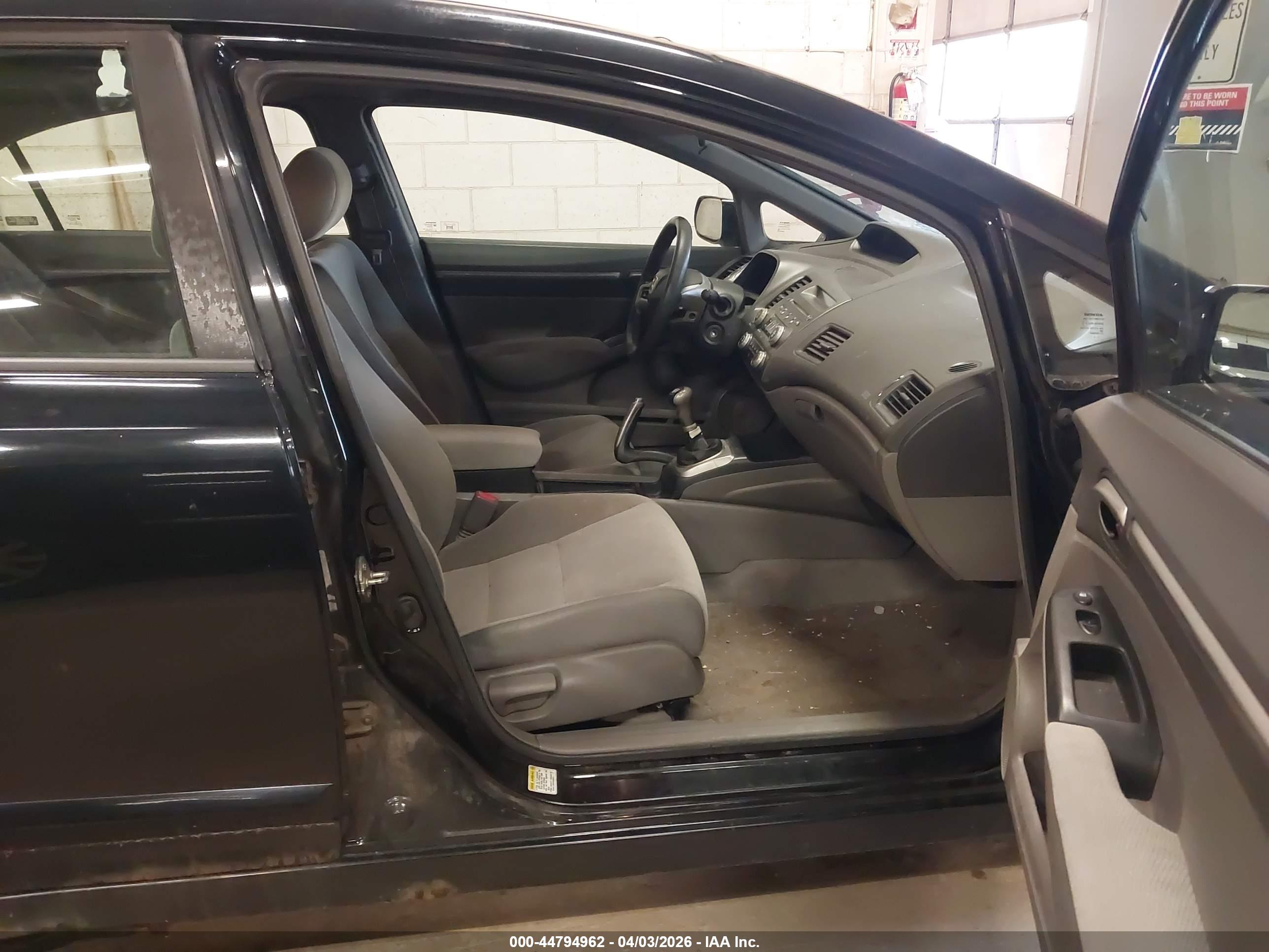 HONDA CIVIC image 5