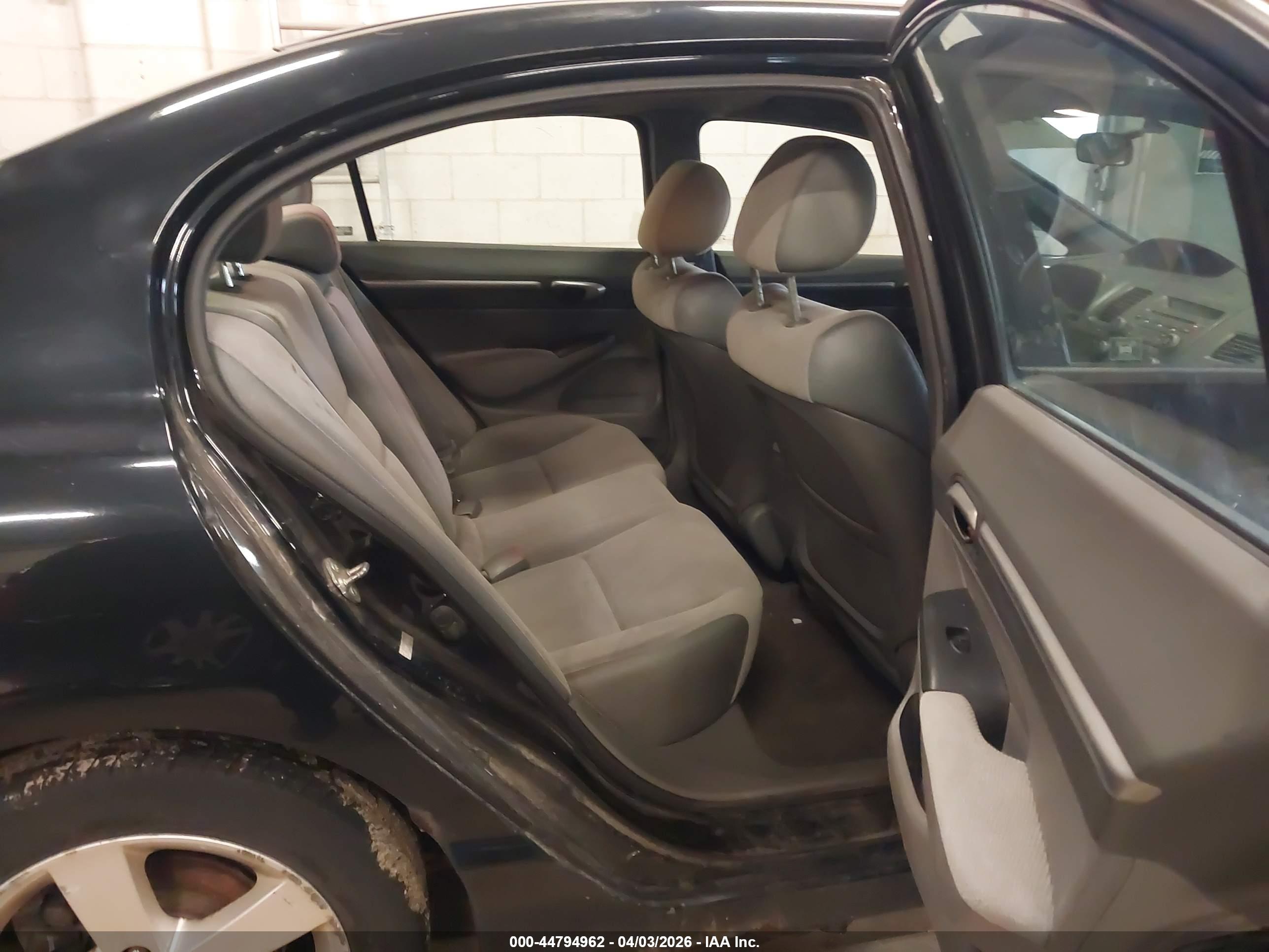 HONDA CIVIC image 8