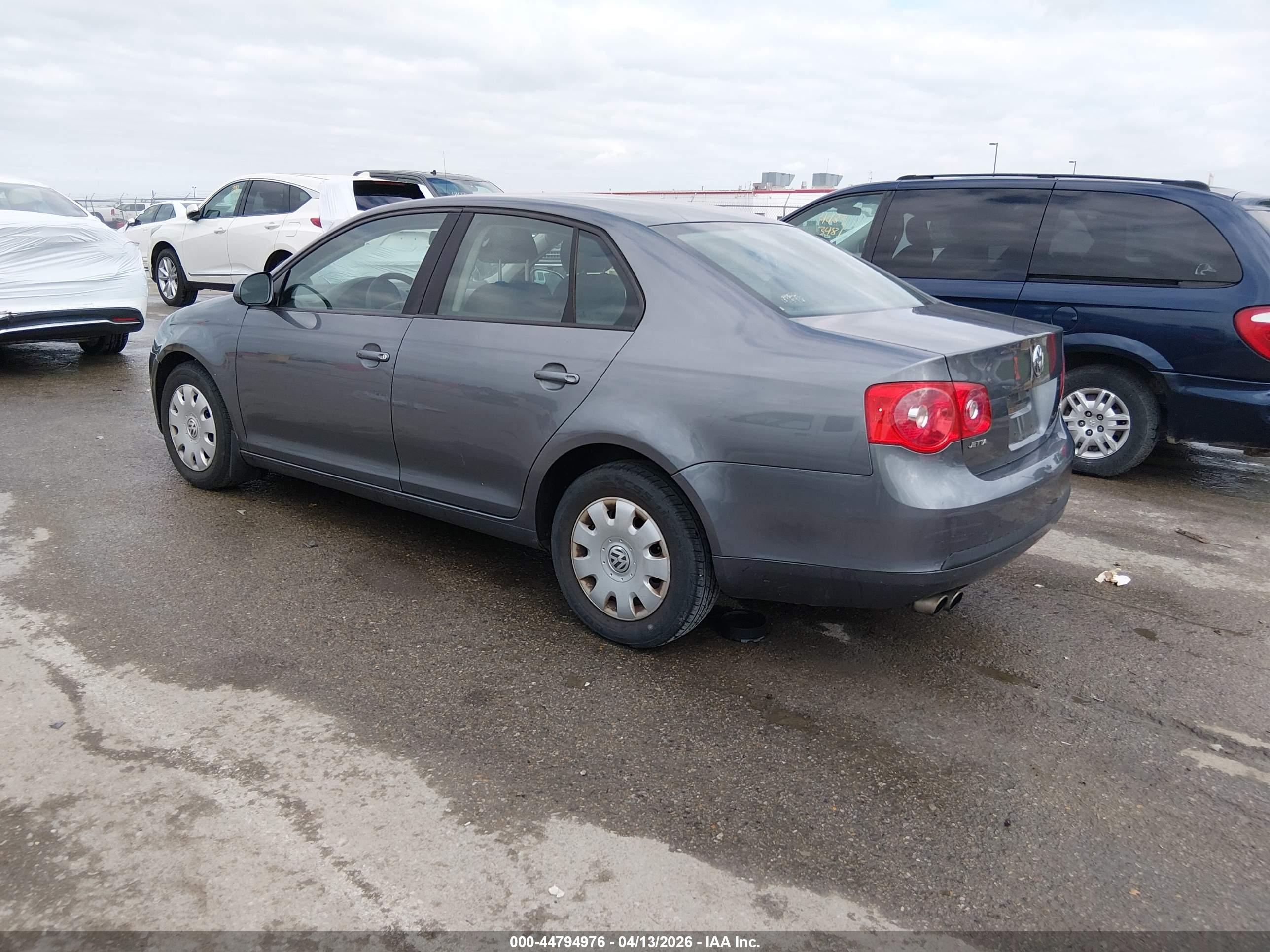 VOLKSWAGEN JETTA image 3