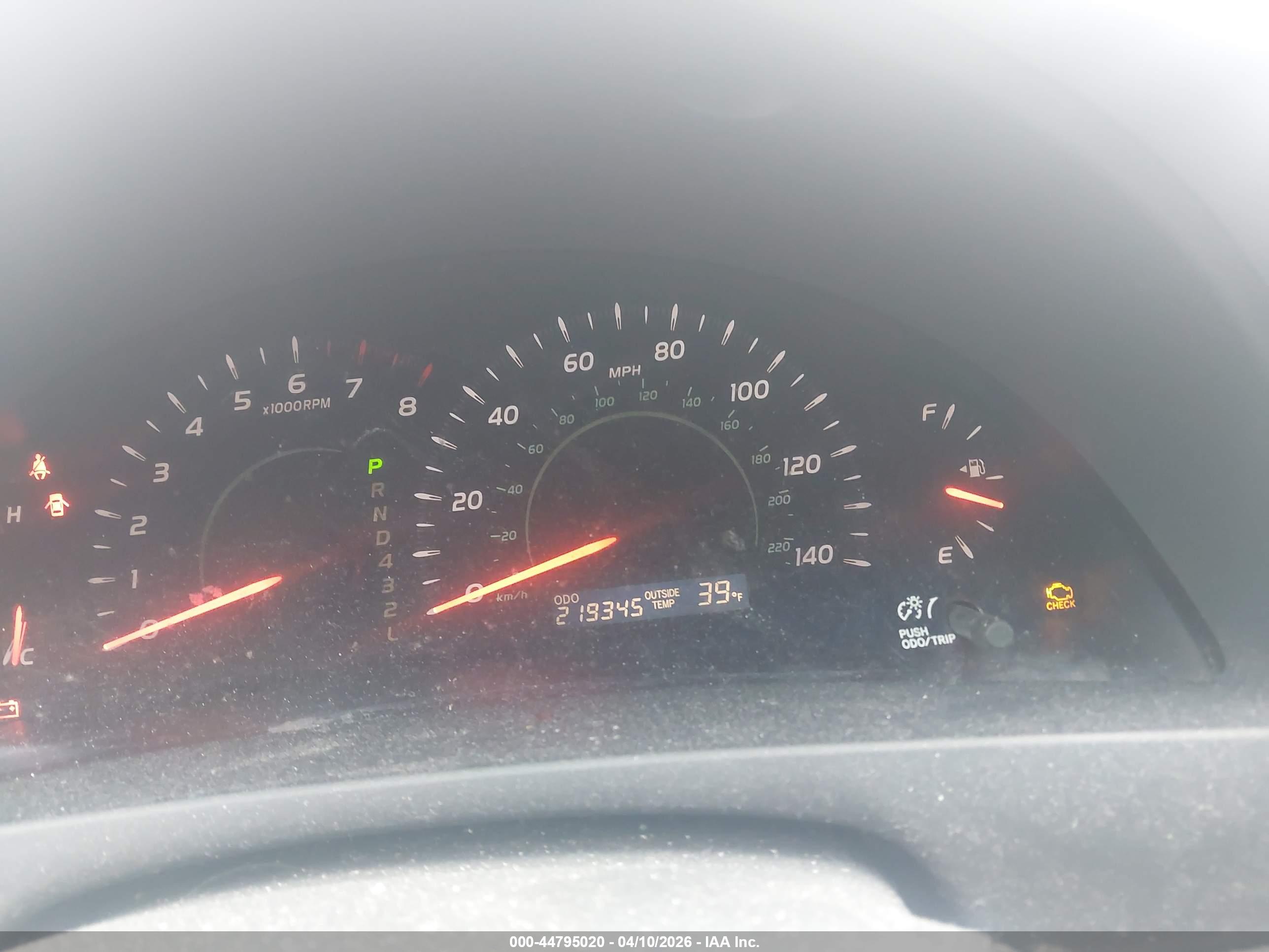 TOYOTA CAMRY image 7