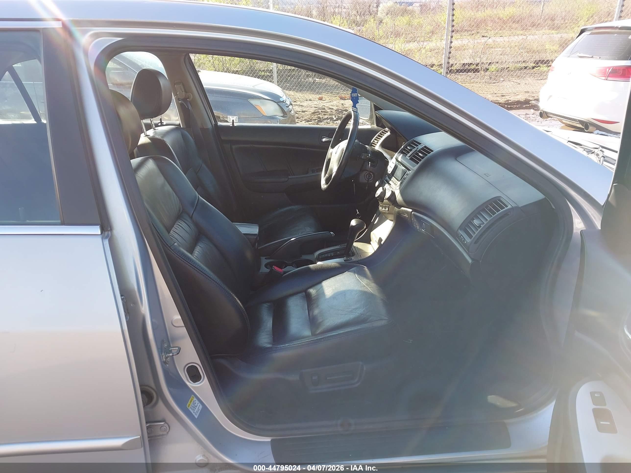 HONDA ACCORD image 5