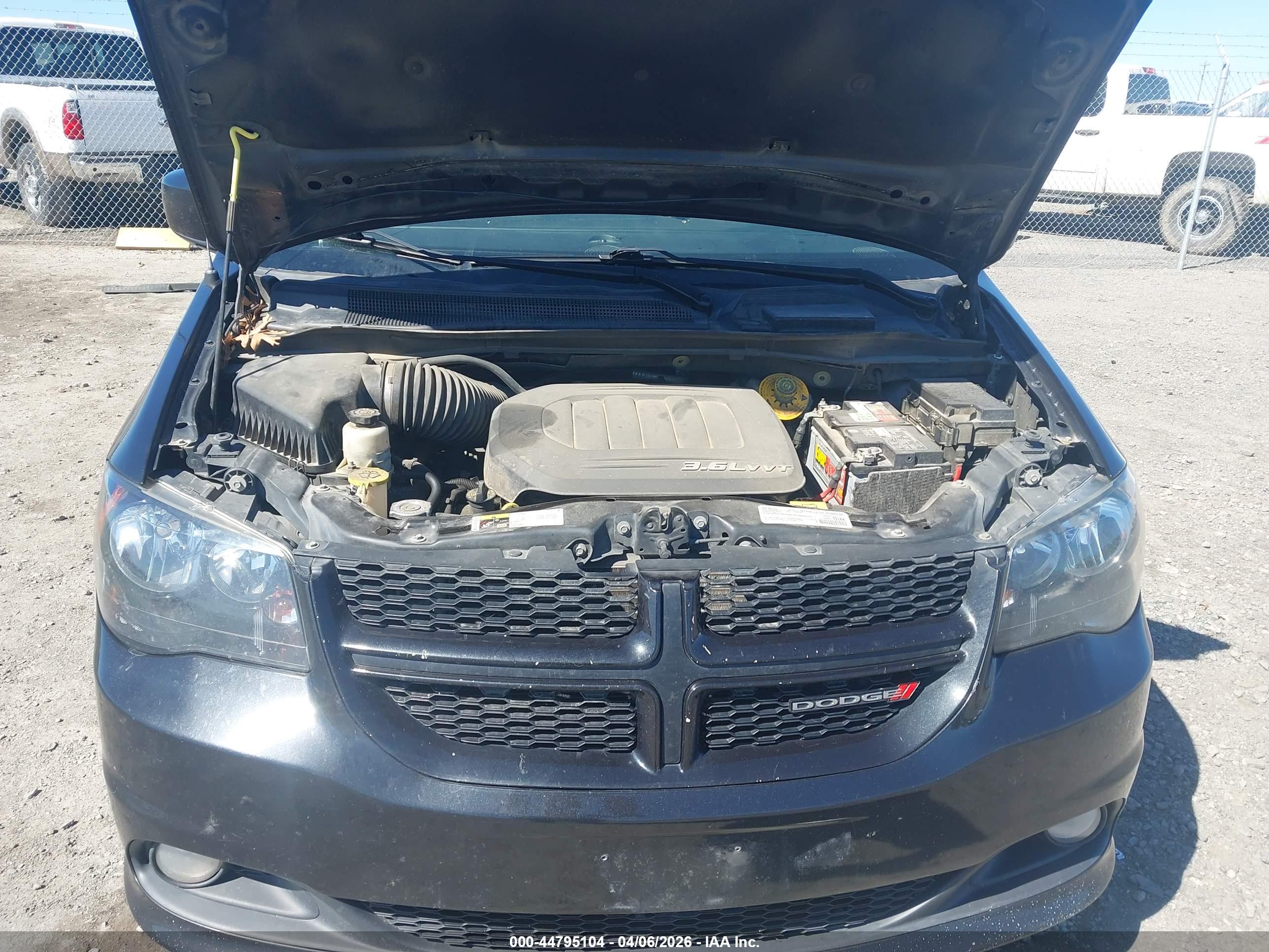 DODGE GRAND image 10