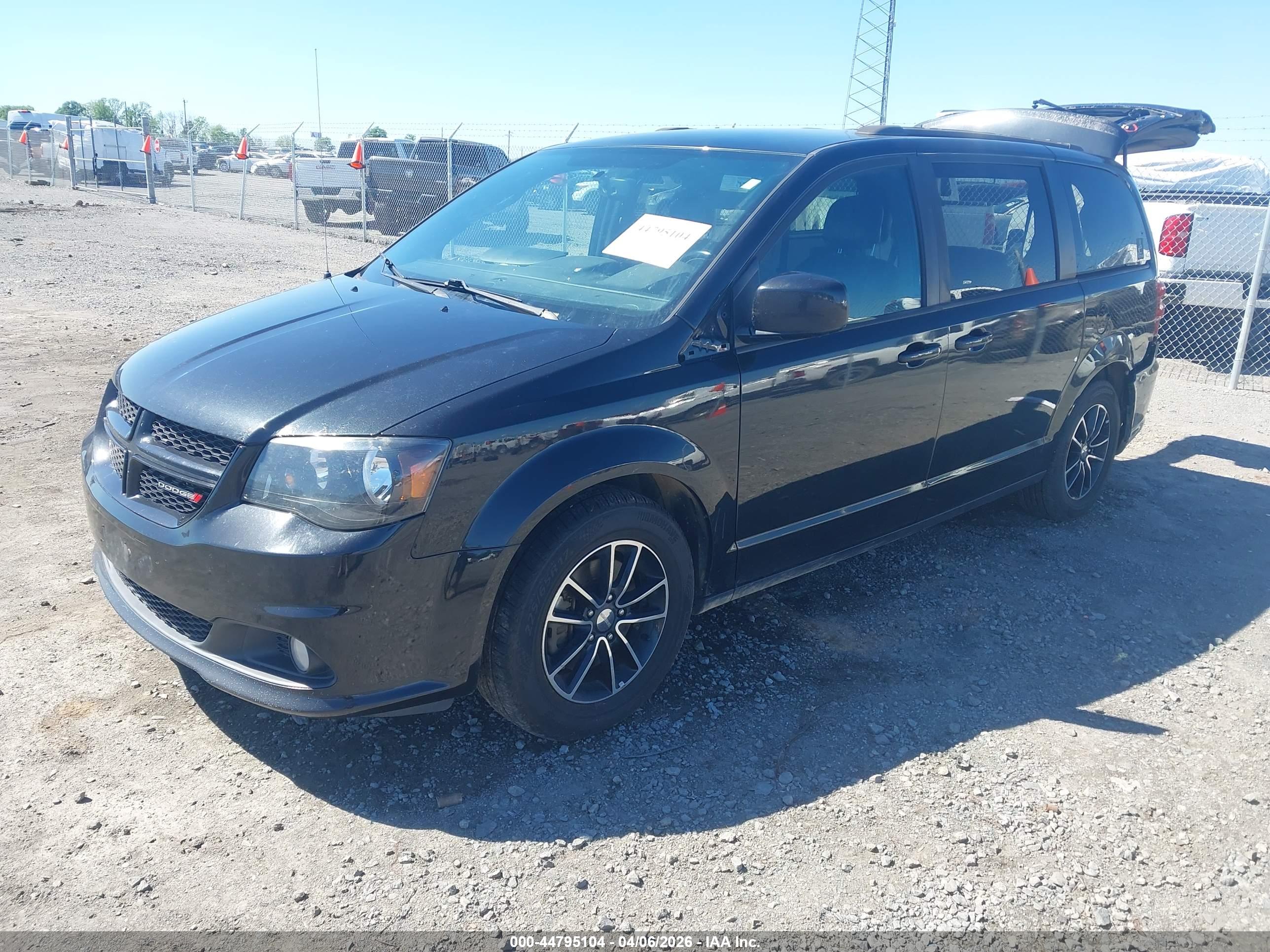 DODGE GRAND image 2
