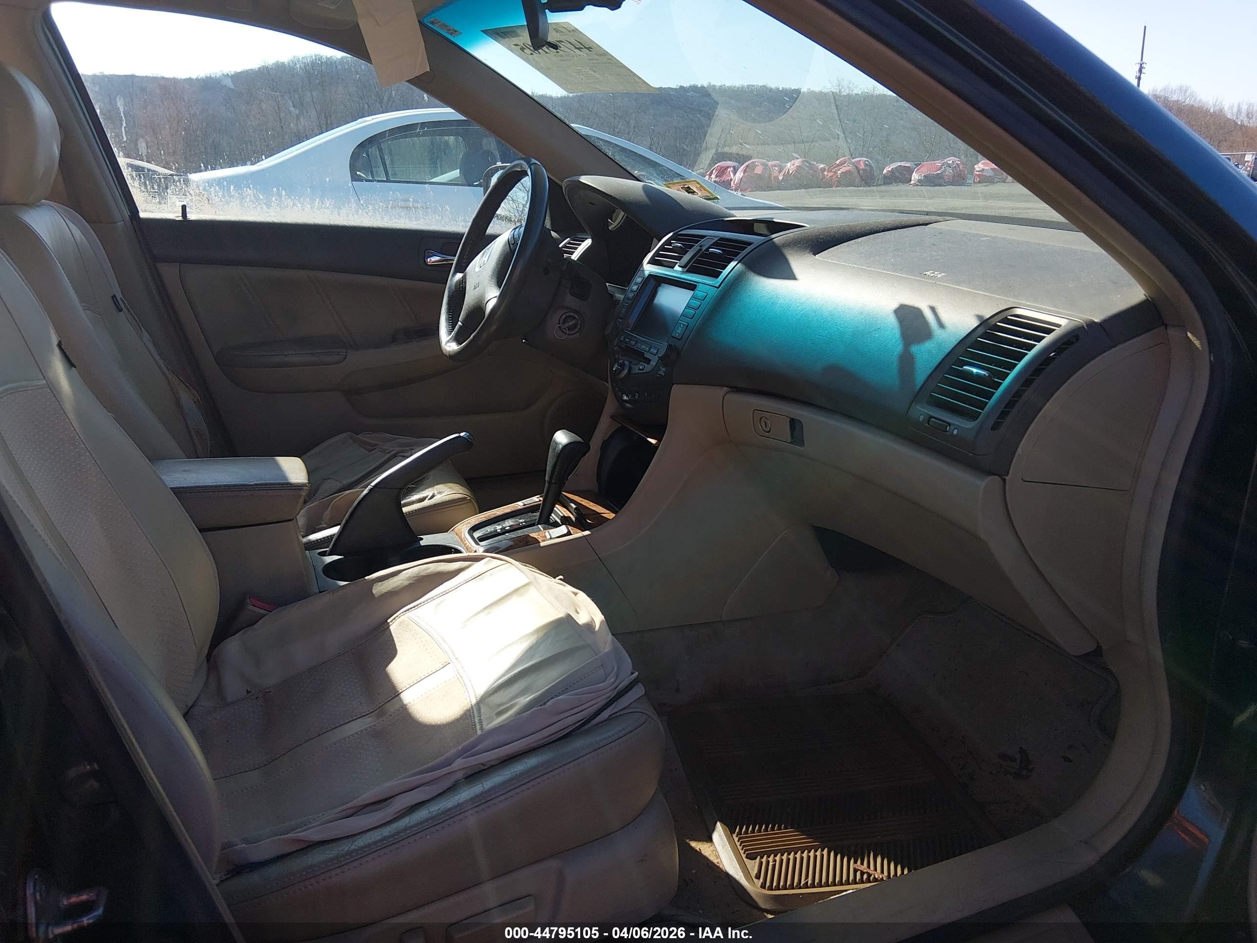 HONDA ACCORD image 5