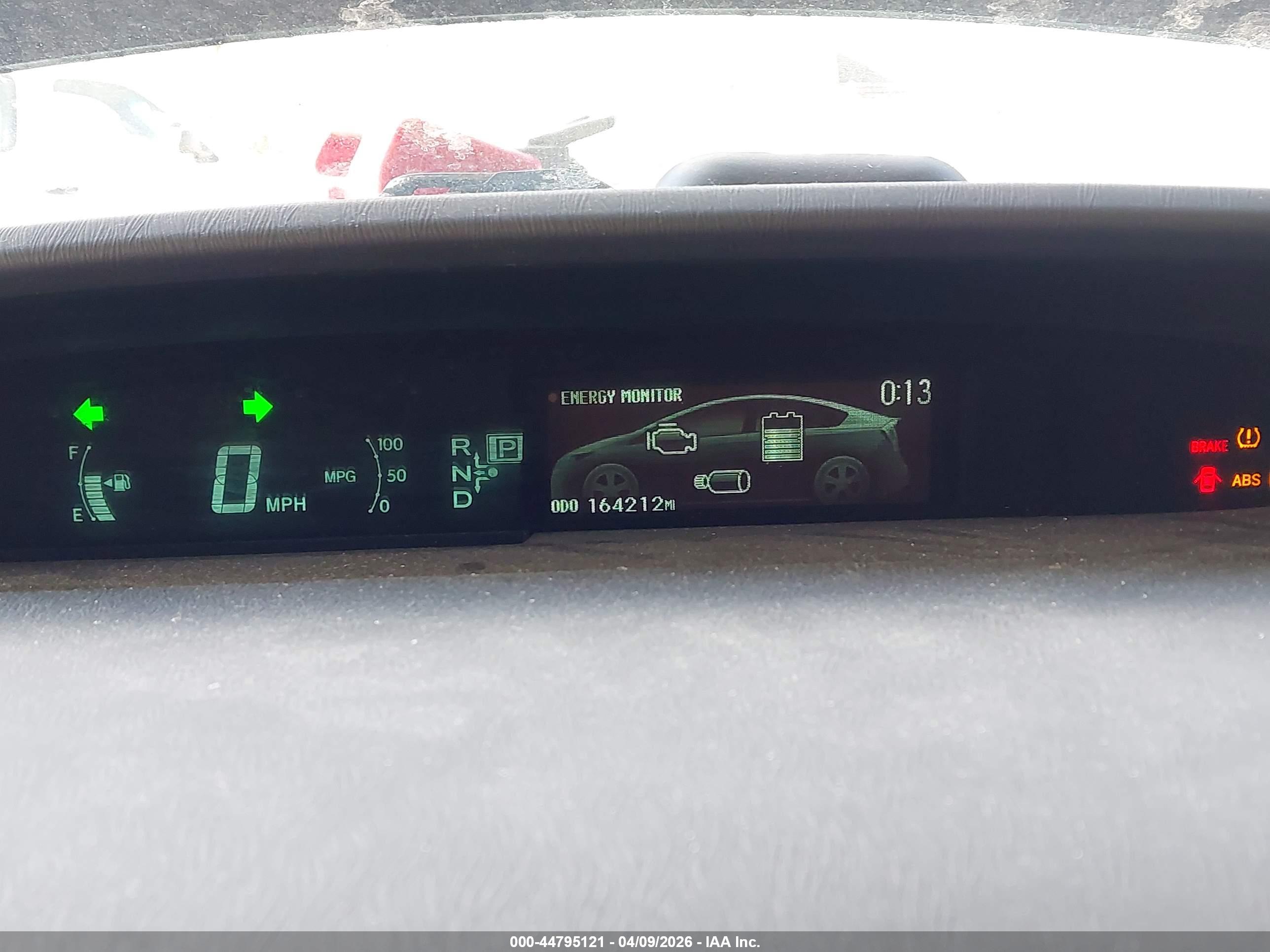 TOYOTA PRIUS image 7