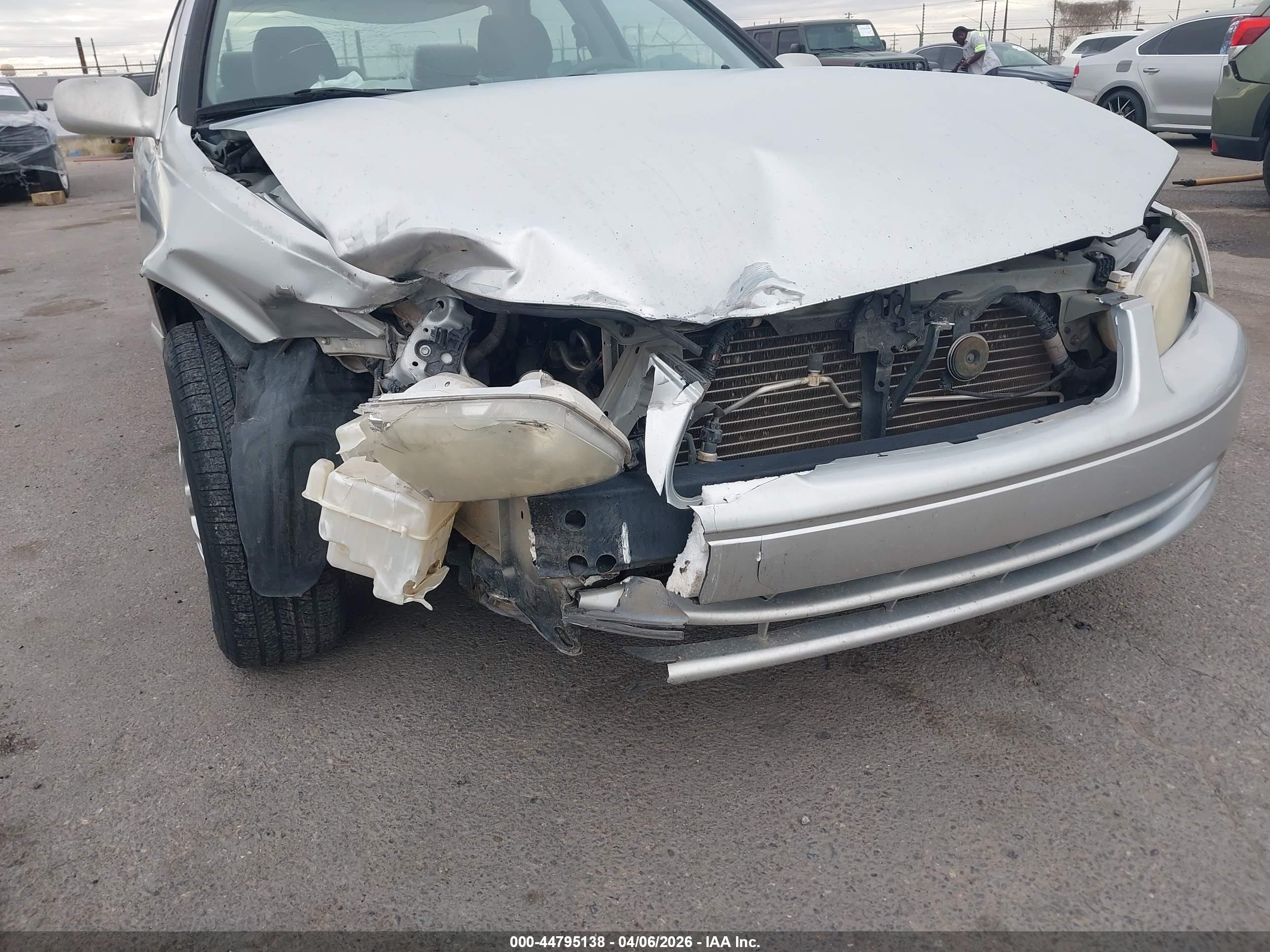 TOYOTA CAMRY image 6