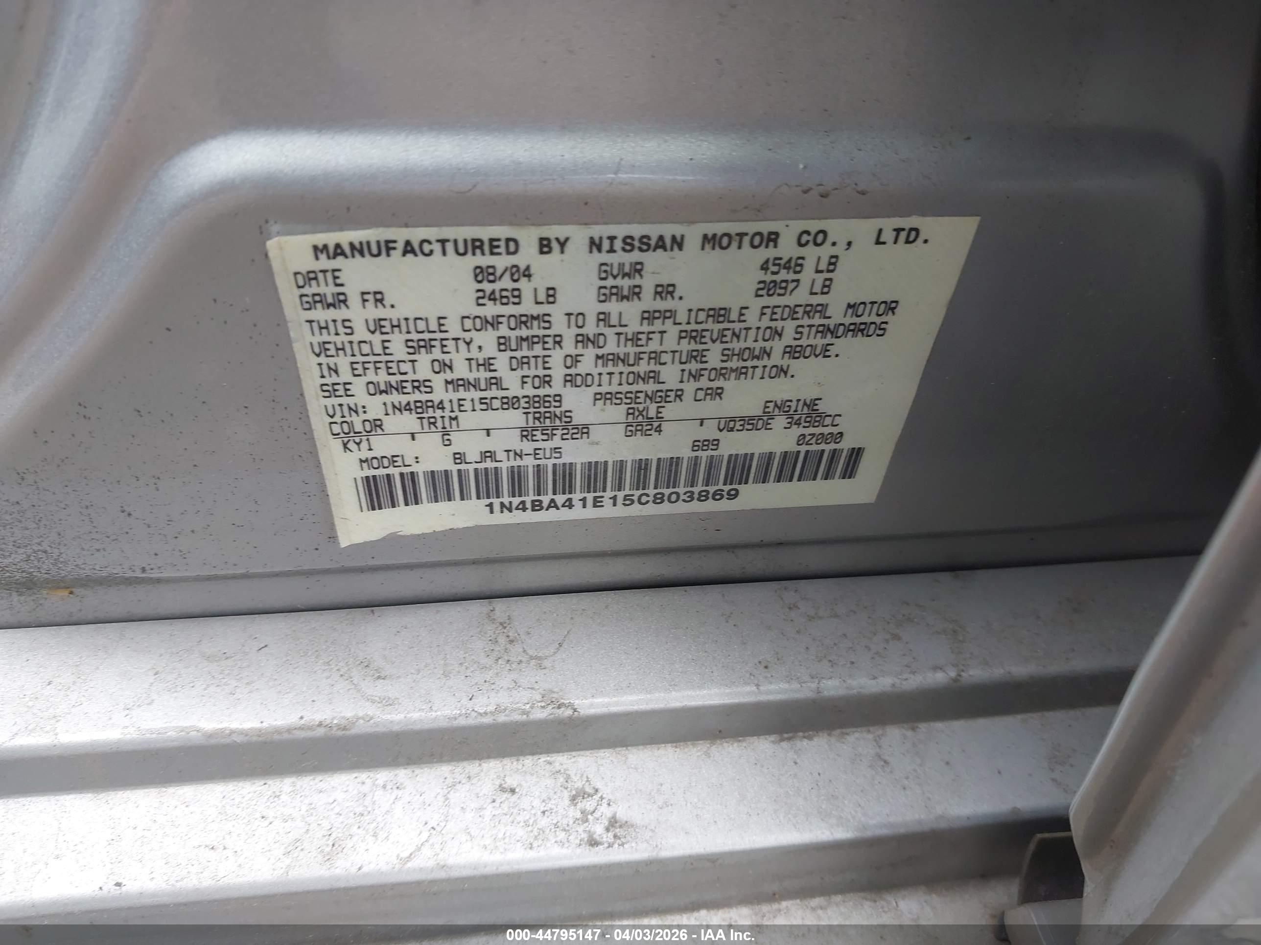 NISSAN MAXIMA image 9