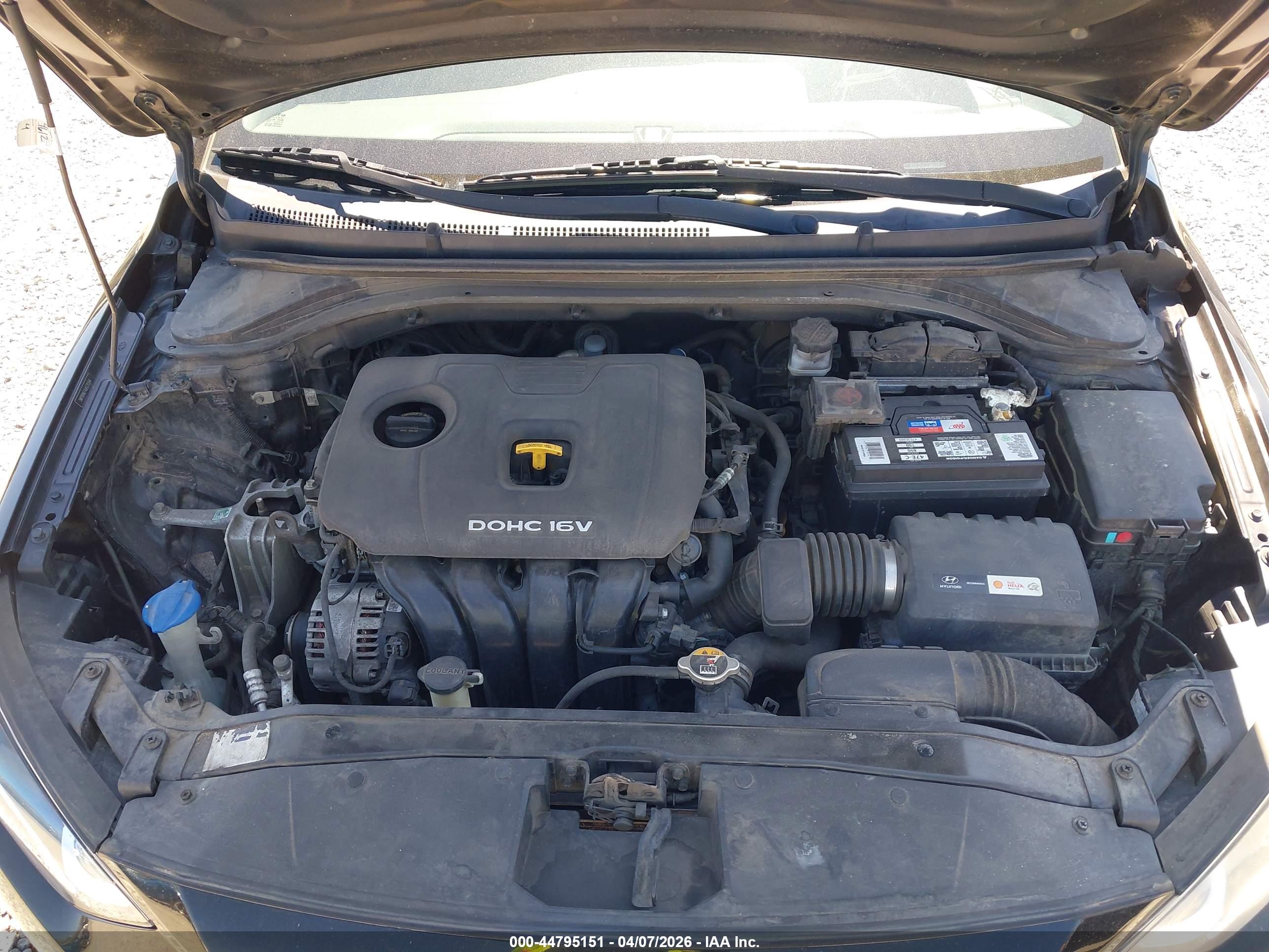 HYUNDAI ELANTRA image 10